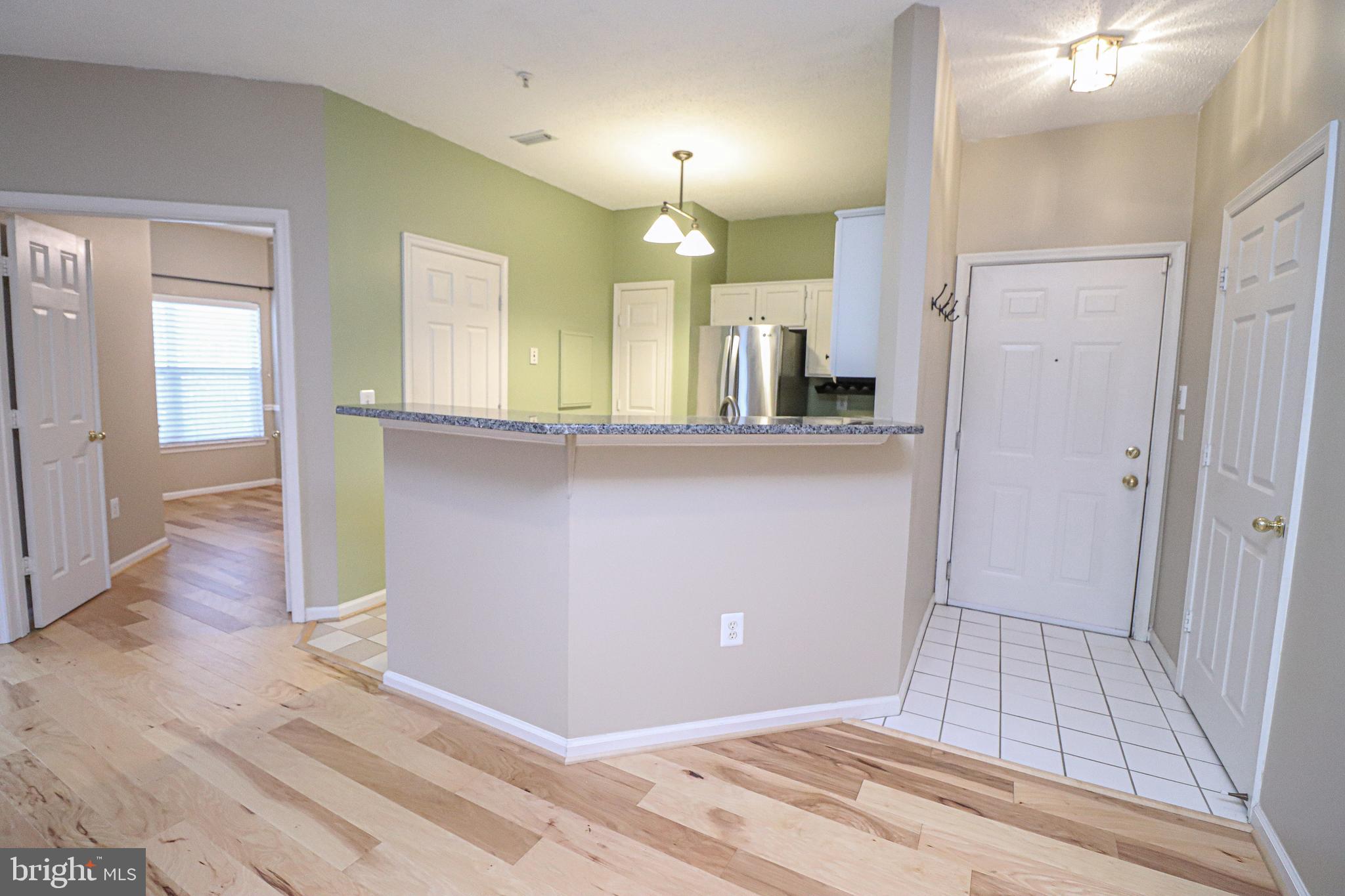 1708 LAKE SHORE CREST DR #13