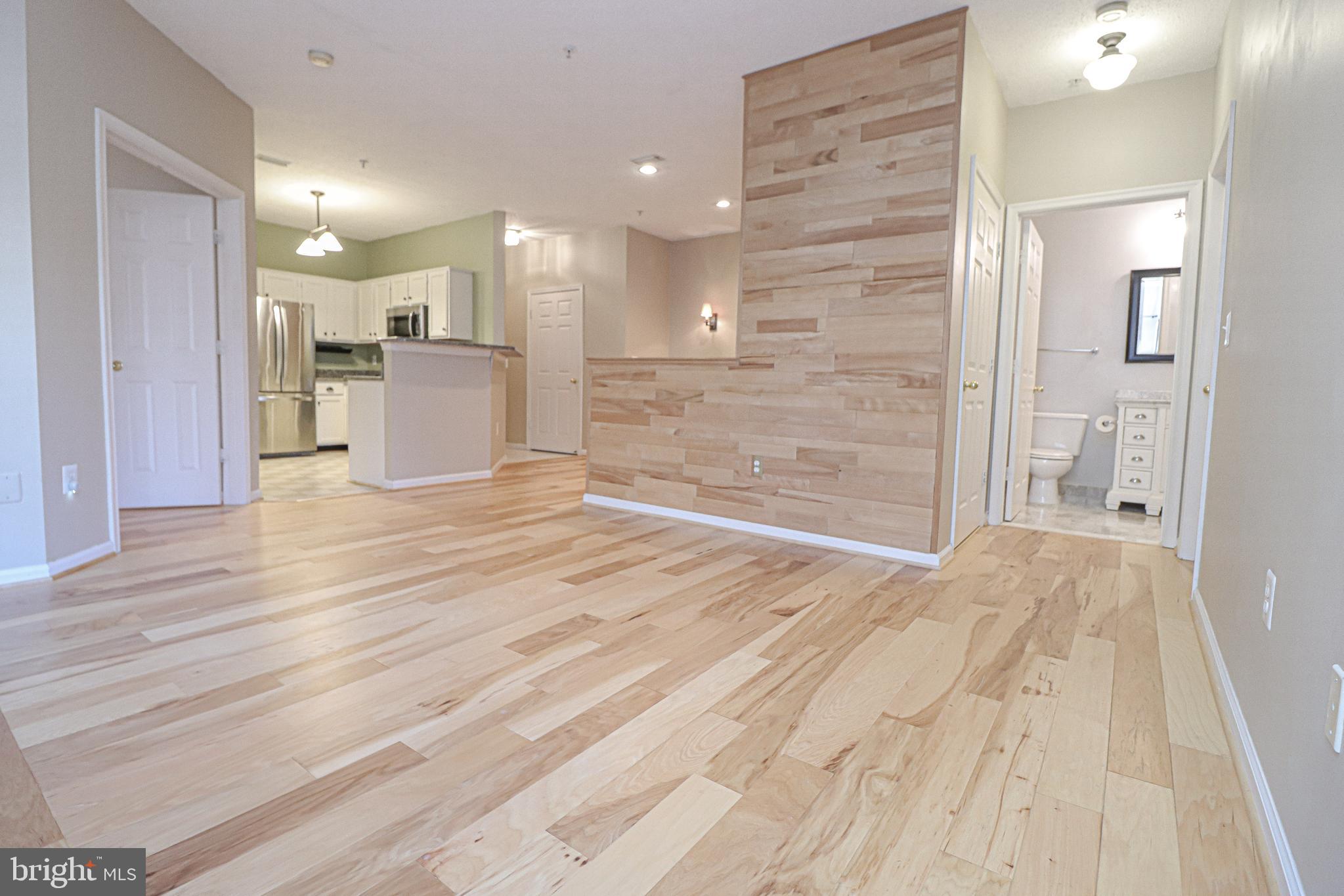 1708 LAKE SHORE CREST DR #13