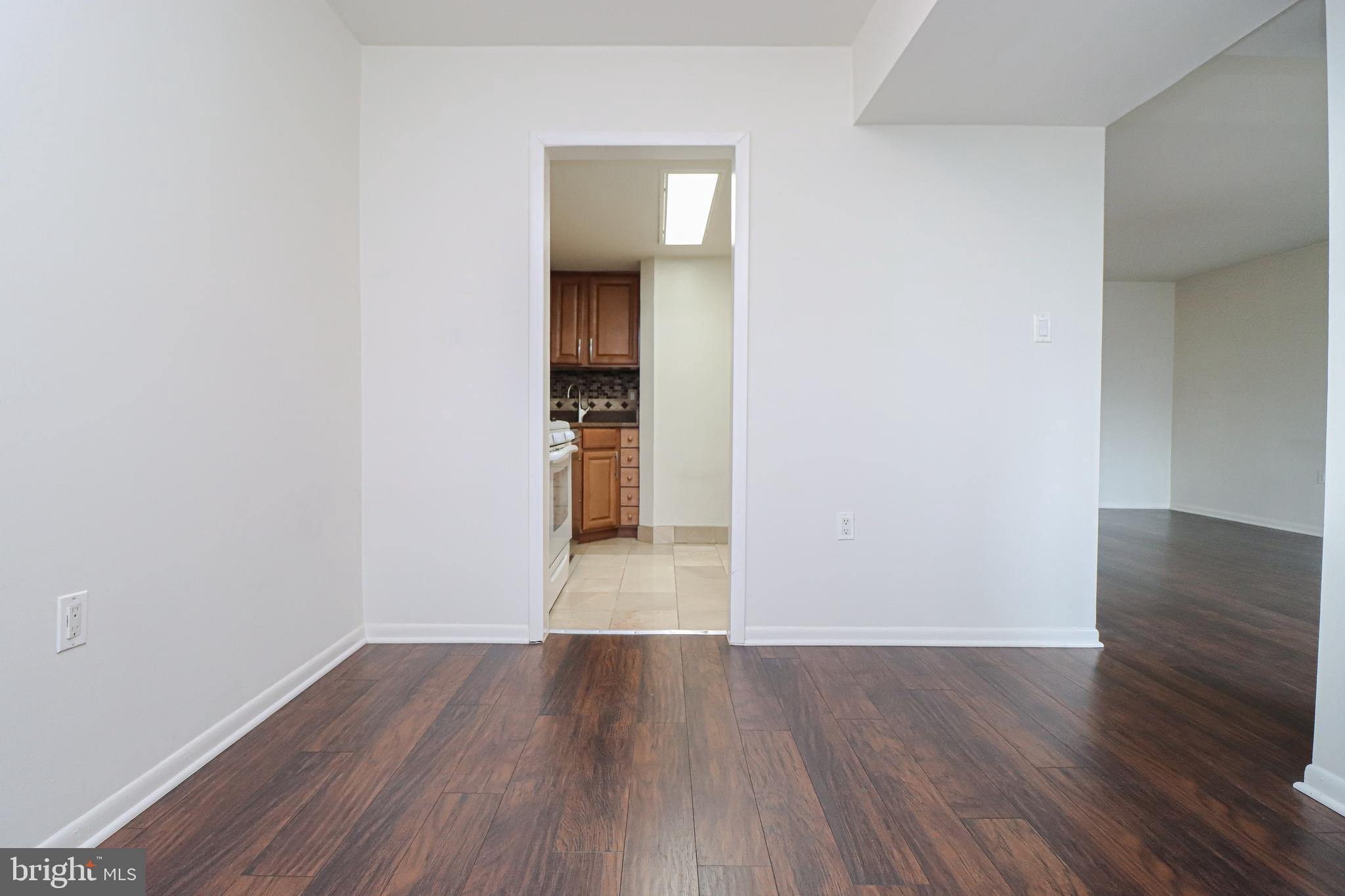 1558 NORTHGATE SQ #1558-11A