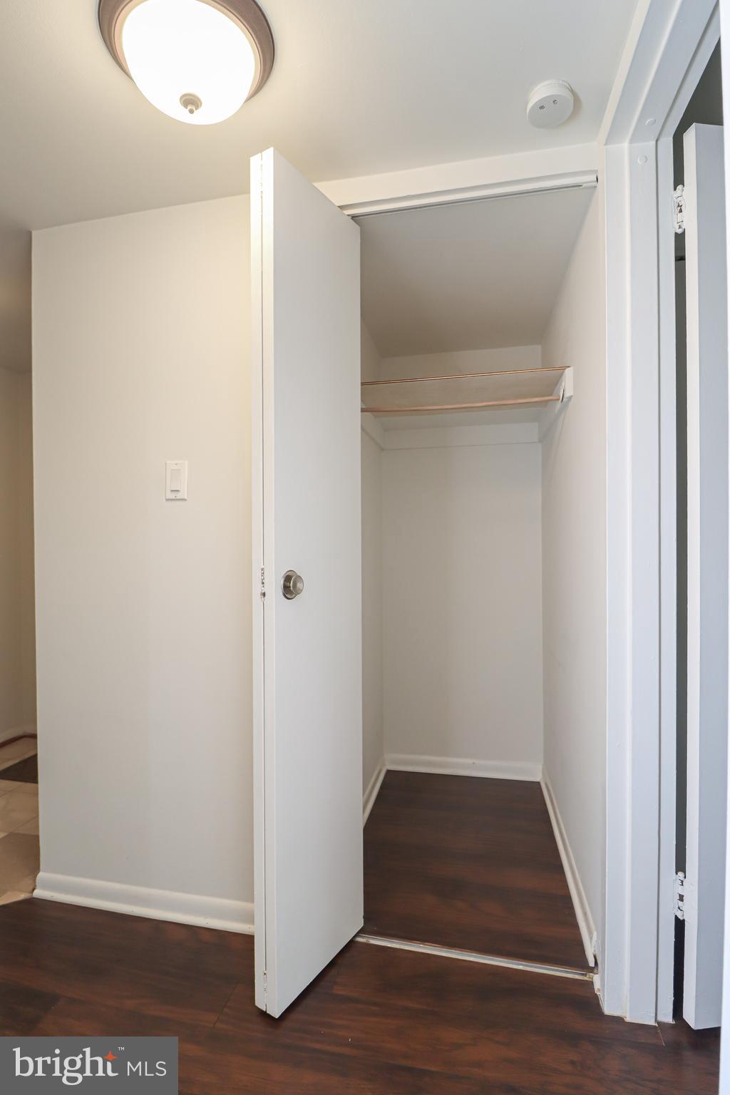 1558 NORTHGATE SQ #1558-11A