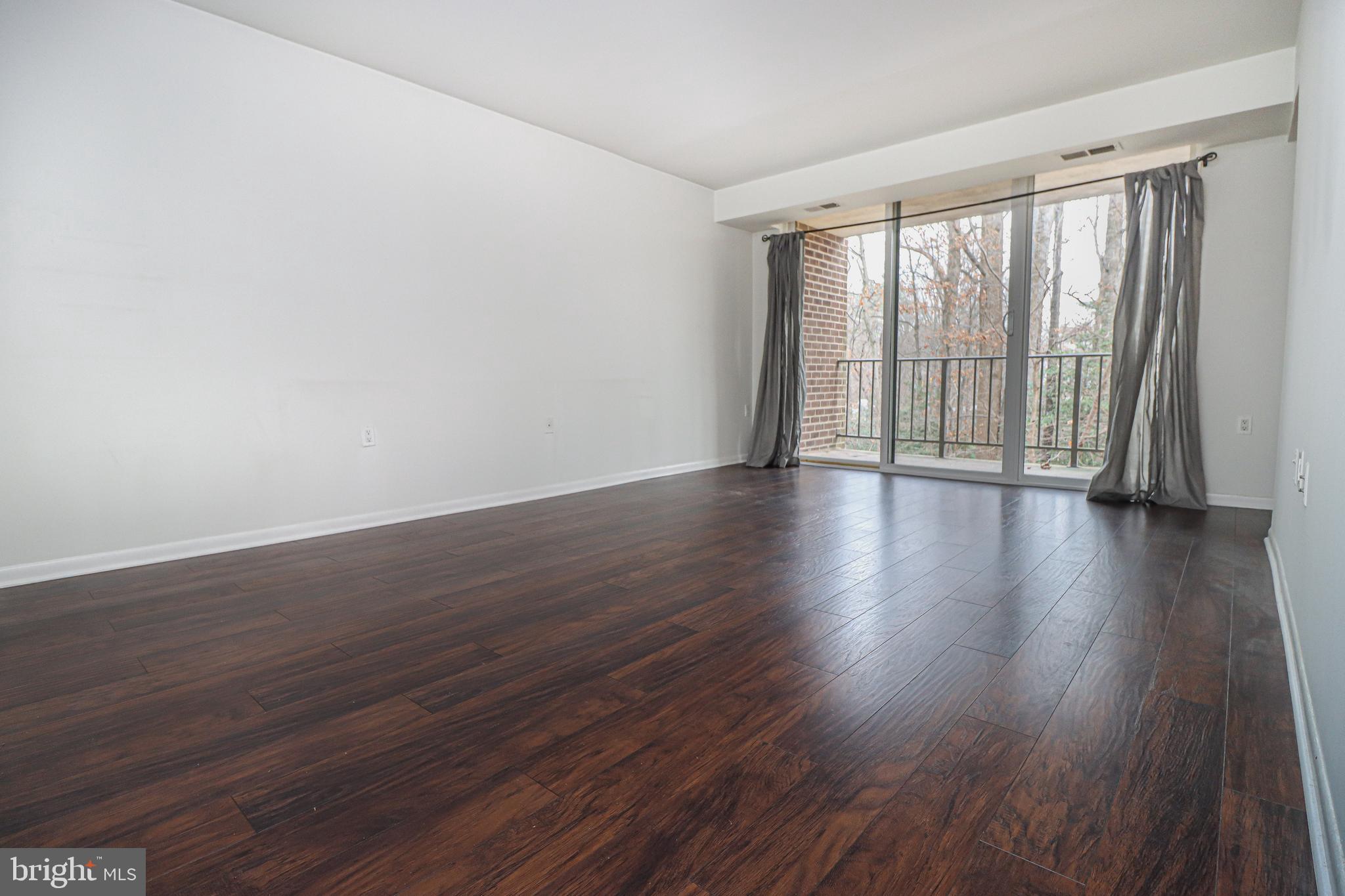 1558 NORTHGATE SQ #1558-11A