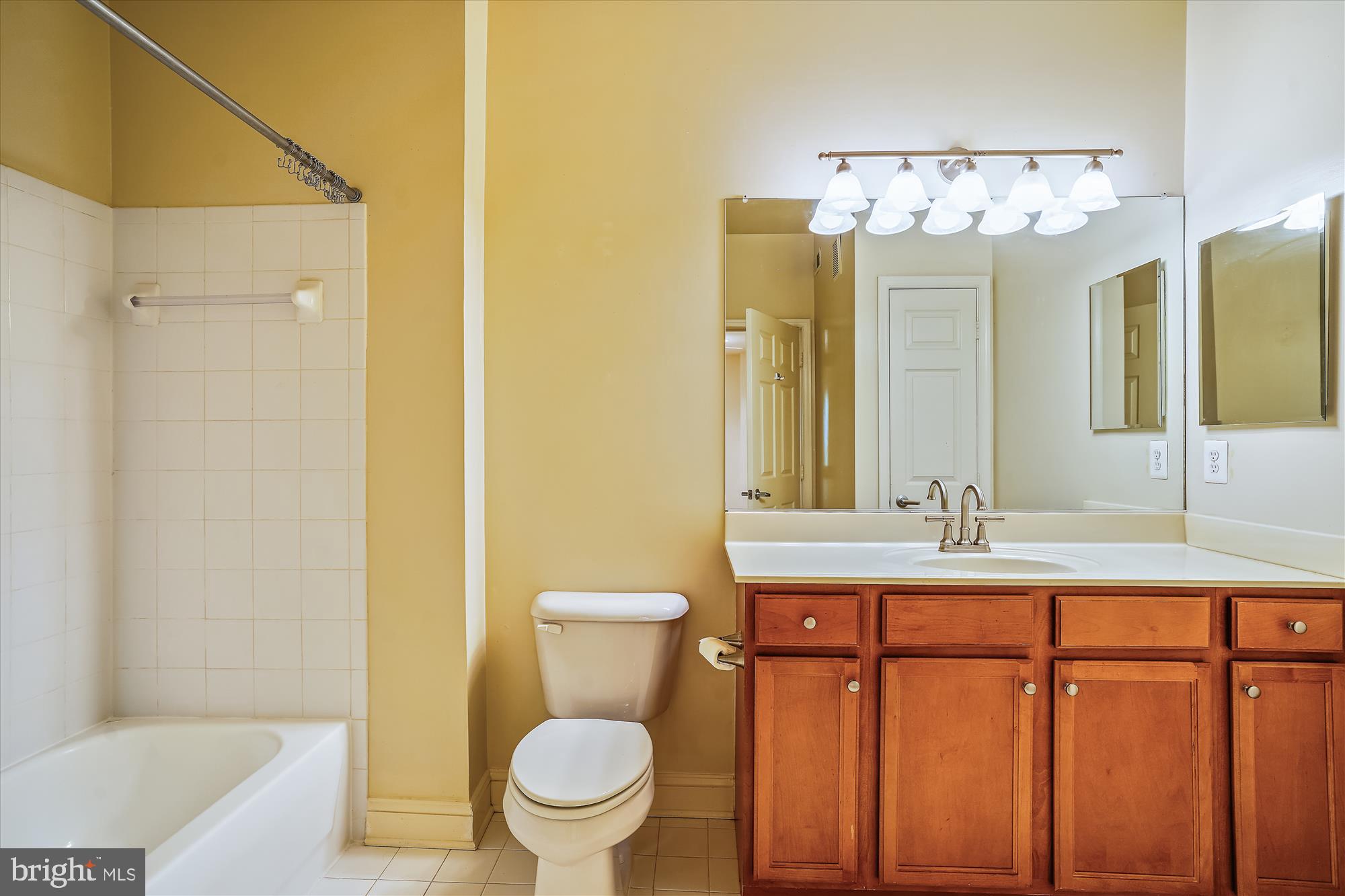 1501 NORTH POINT DR #101