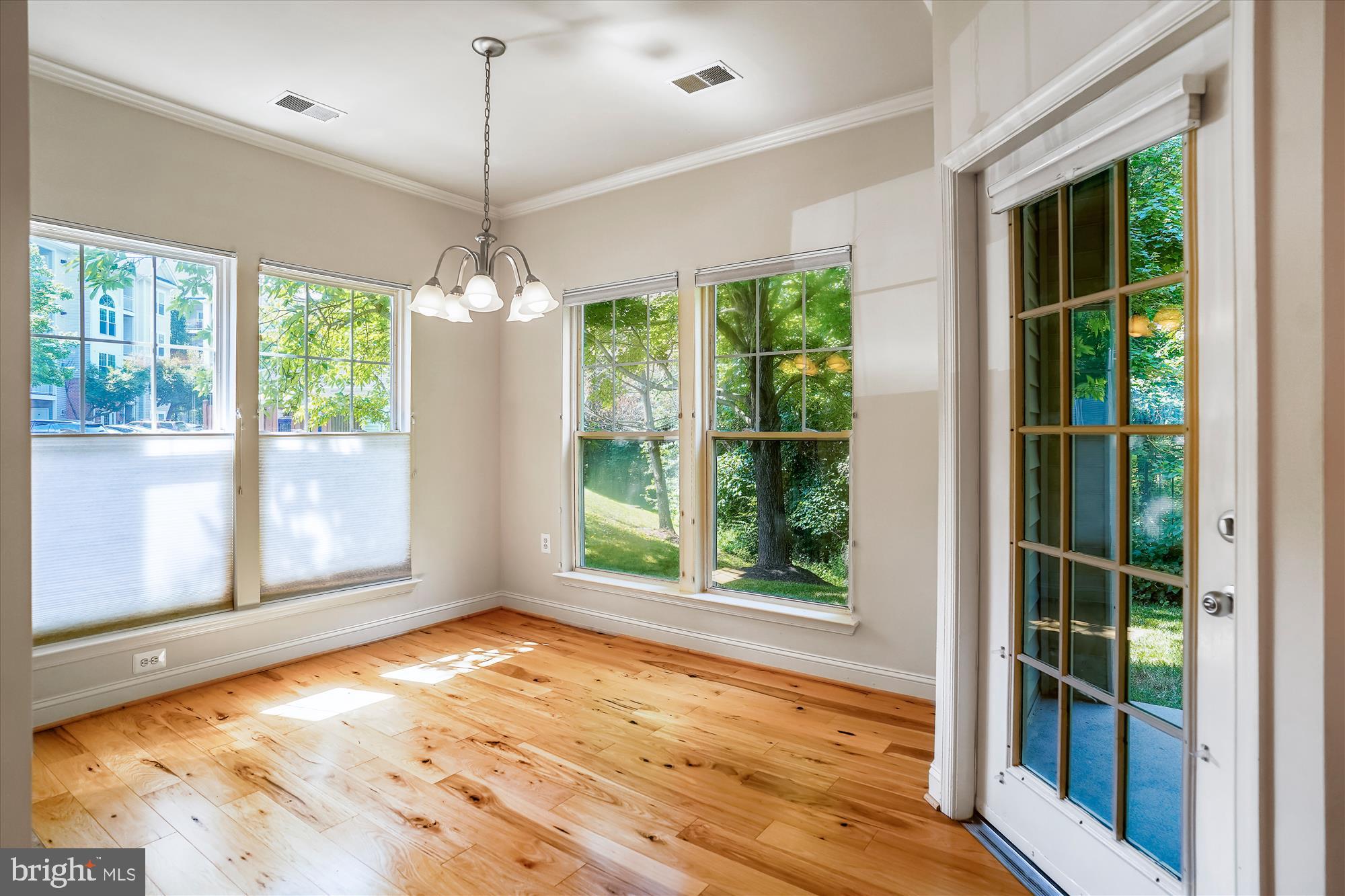 1501 NORTH POINT DR #101