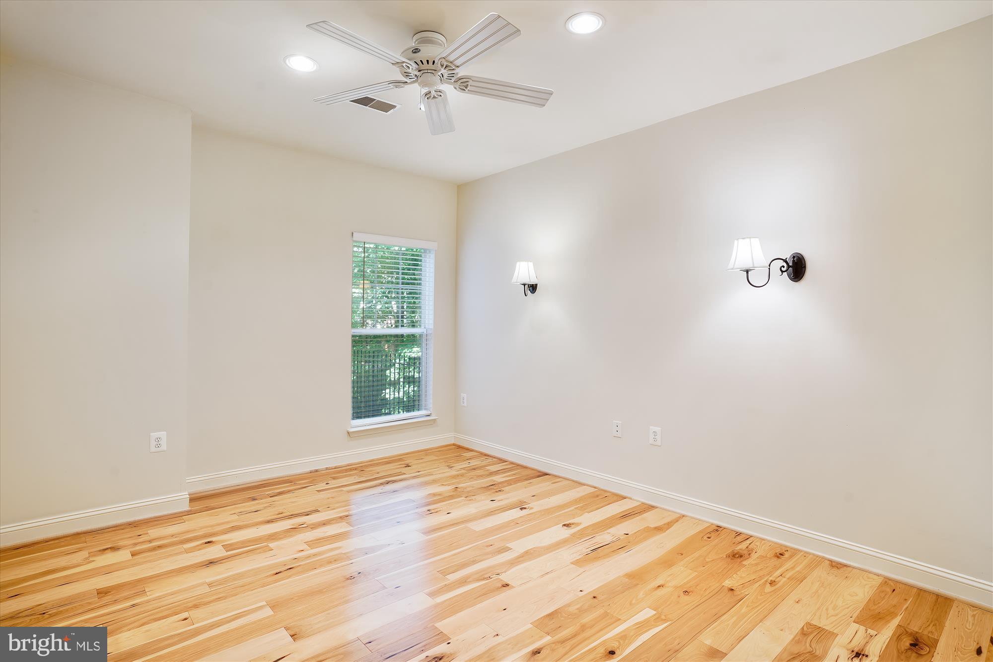 1501 NORTH POINT DR #101