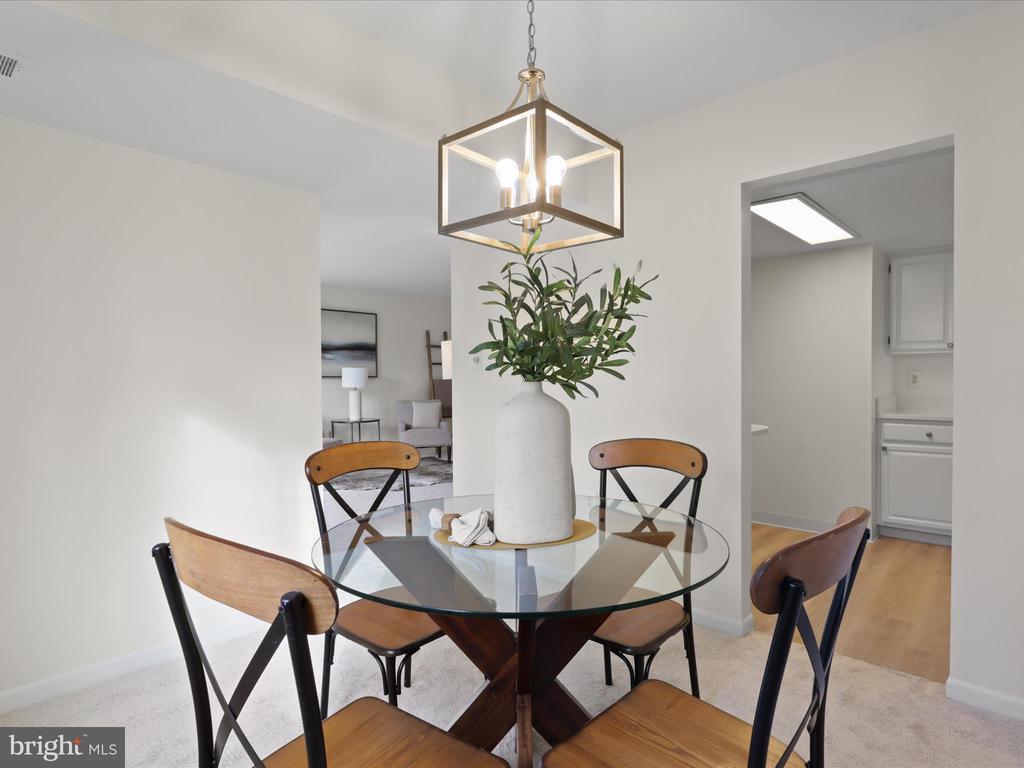 1534 Northgate Sq #12b