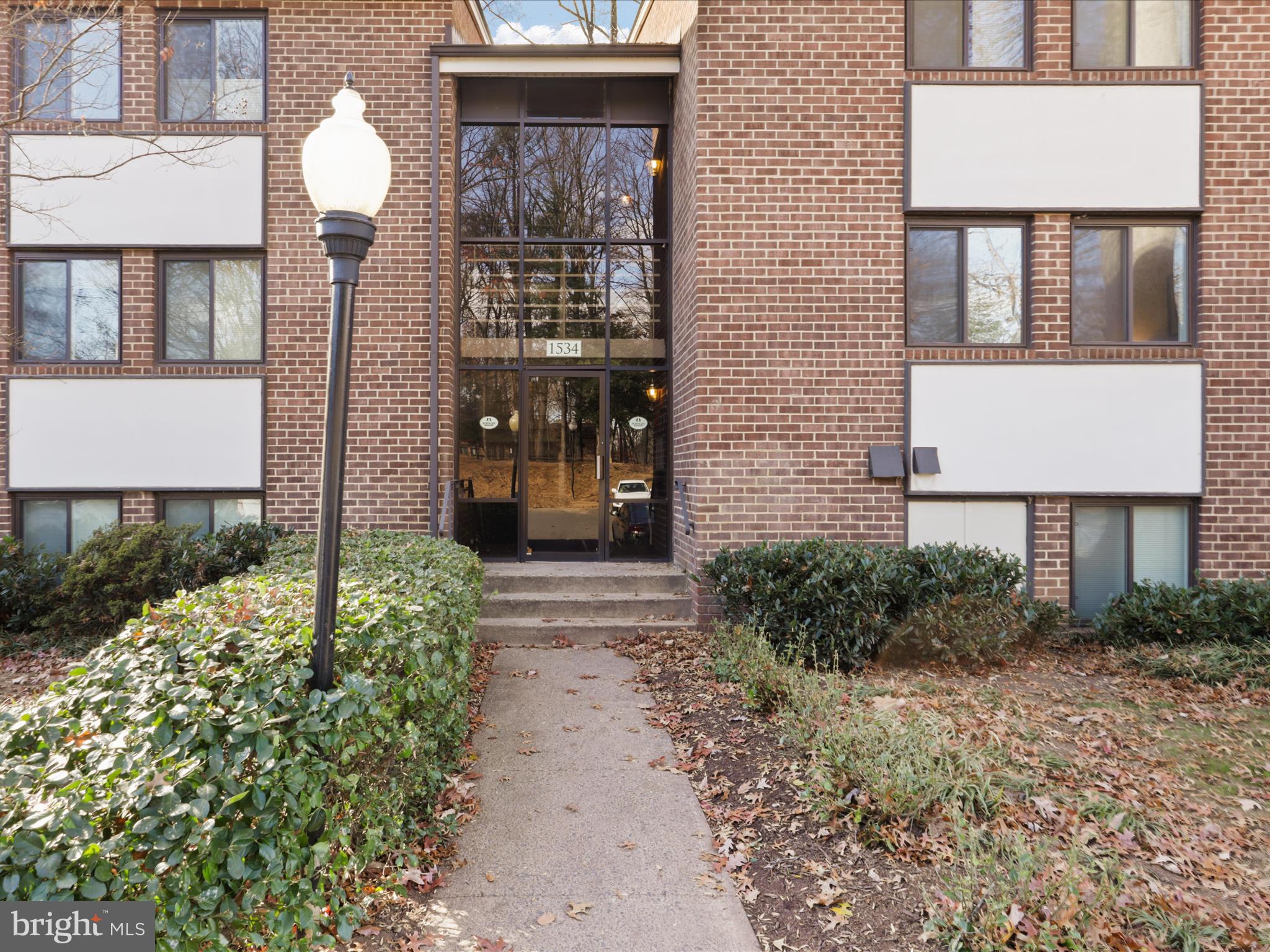 1534 Northgate Sq #12b