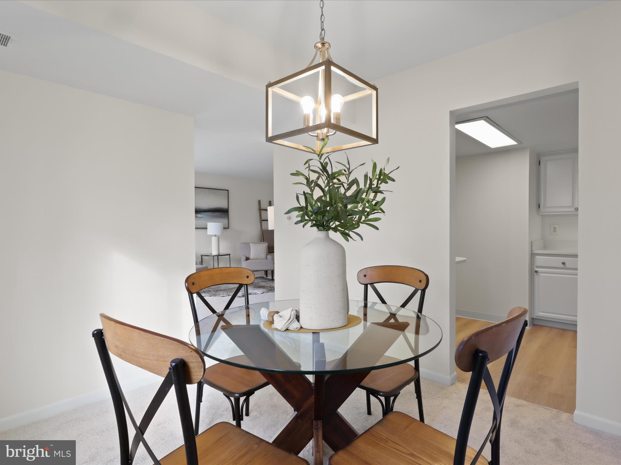 1534 Northgate Sq #12b