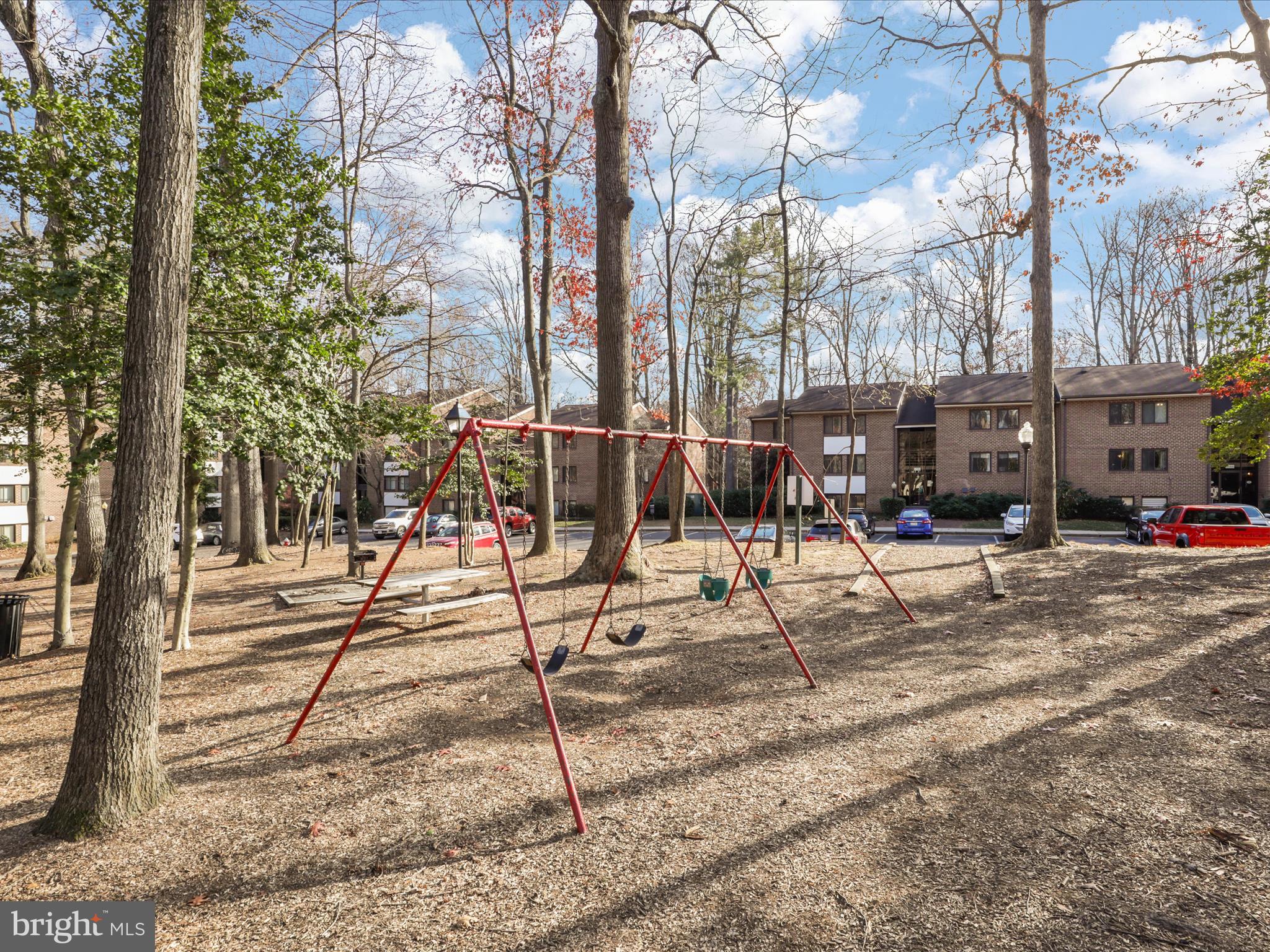 1534 Northgate Sq #12b