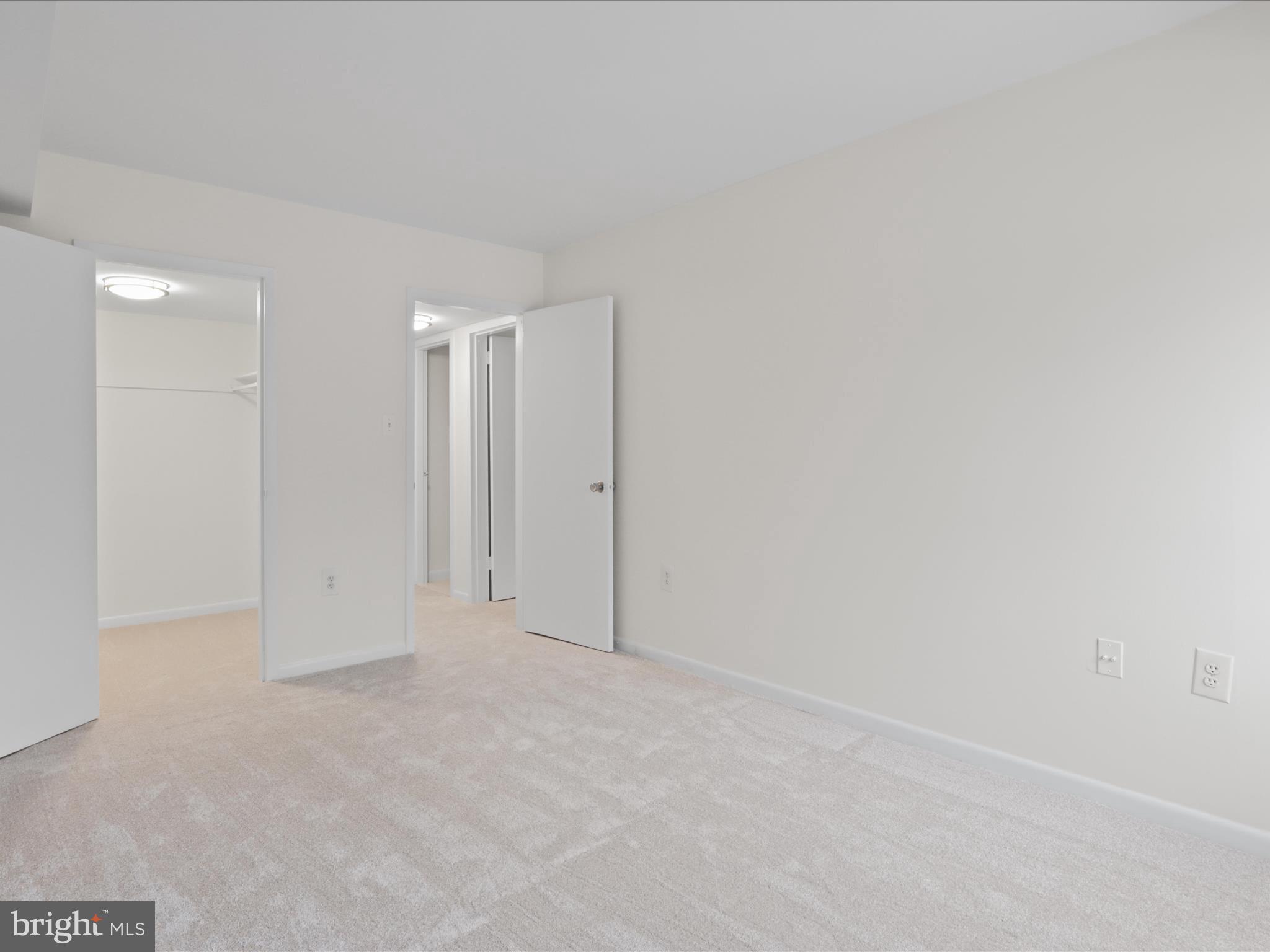 1534 Northgate Sq #12b