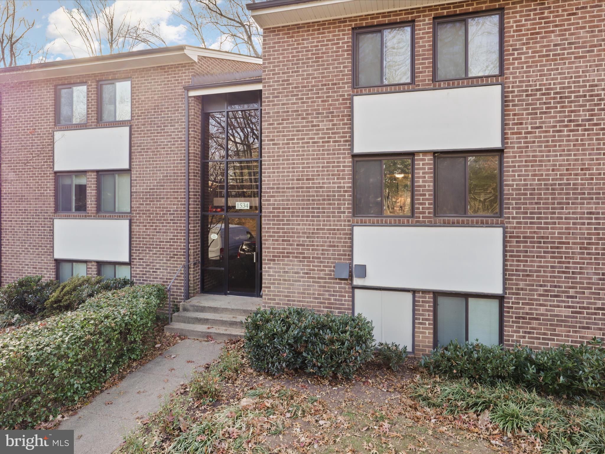 1534 Northgate Sq #12b