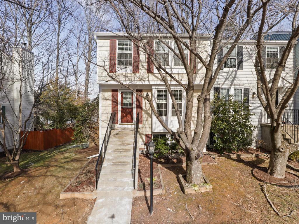 11758 Bayfield Ct