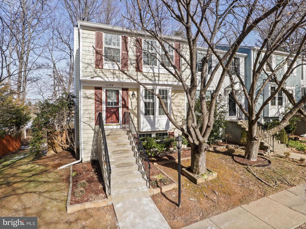 11758 Bayfield Ct