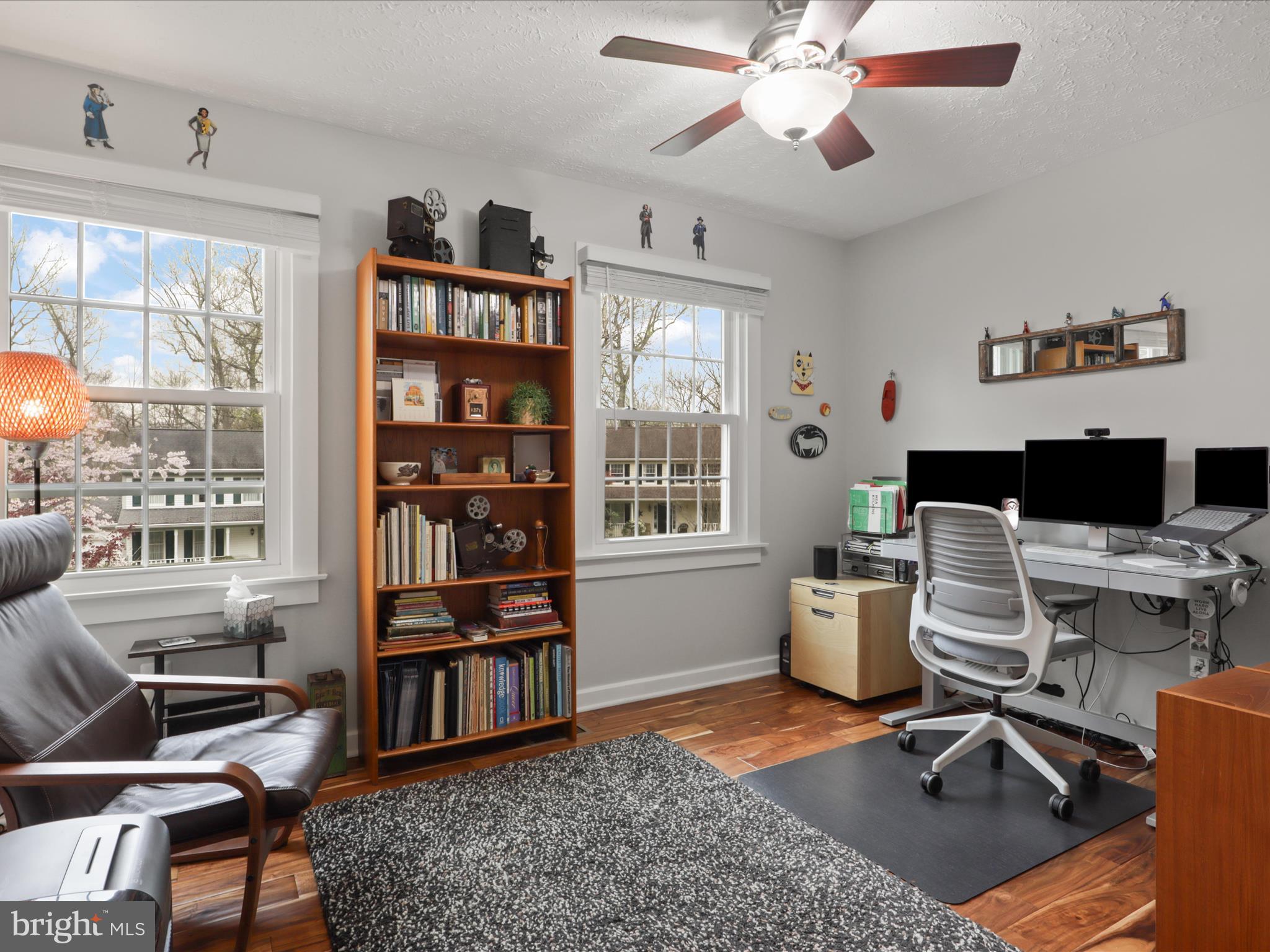 12033 Lake Newport Rd