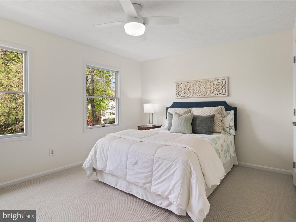 12021 Heather Down Dr