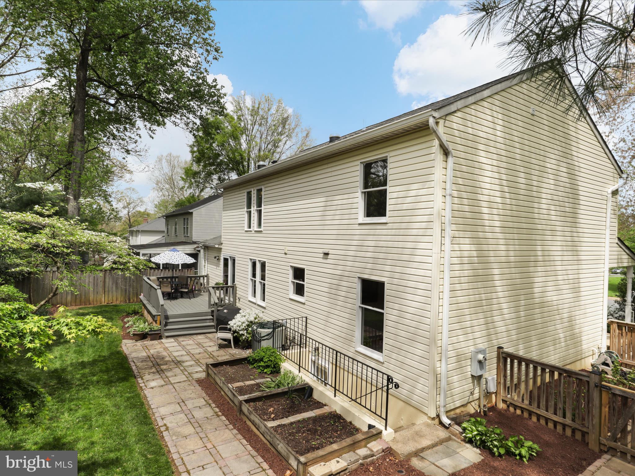 12021 Heather Down Dr