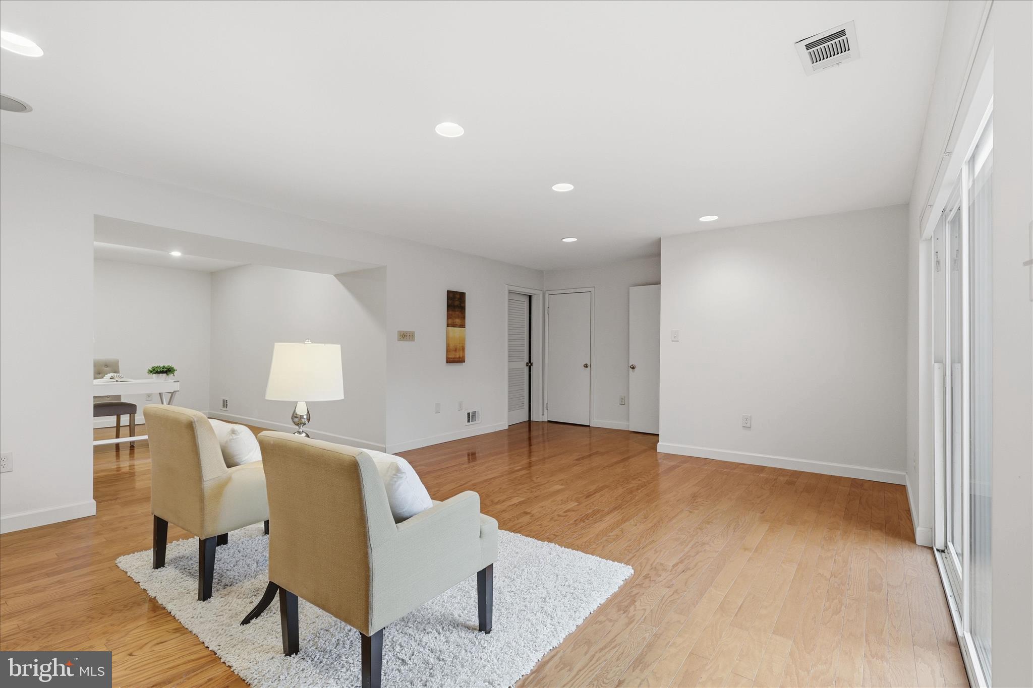 1432 GREENMONT COURT