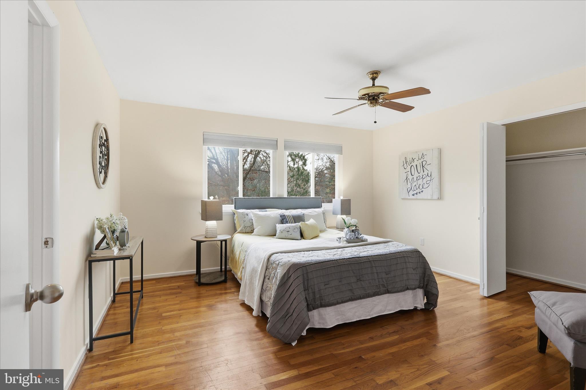 1432 GREENMONT COURT