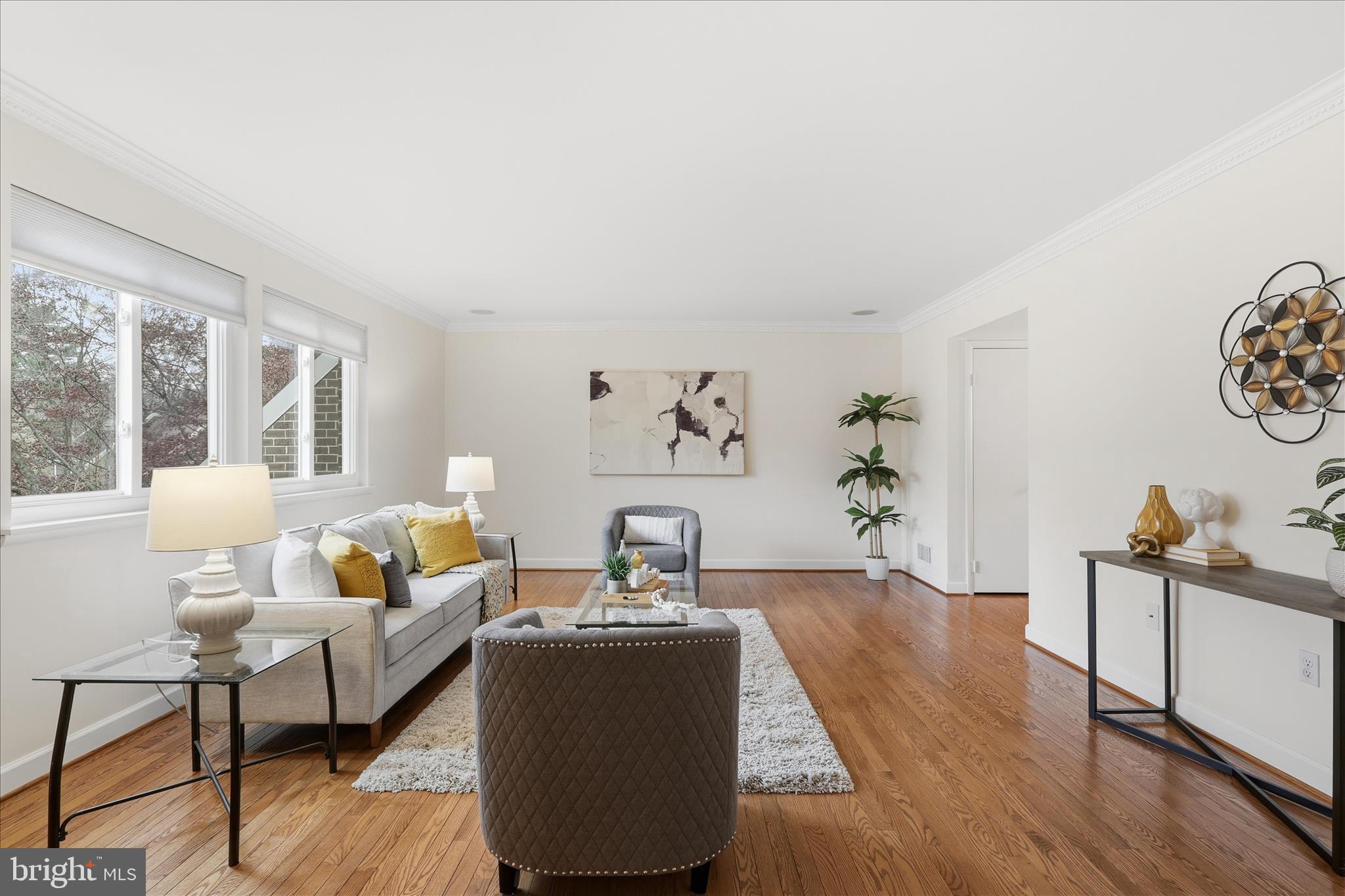 1432 GREENMONT COURT