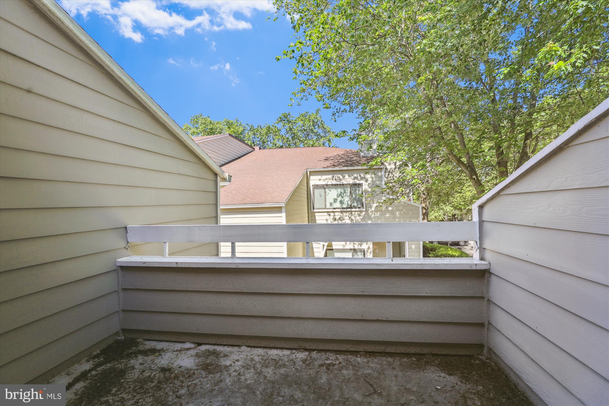 1963 VILLARIDGE DRIVE B 1963B