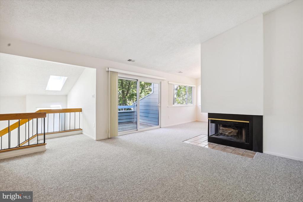 1963 VILLARIDGE DRIVE B 1963B