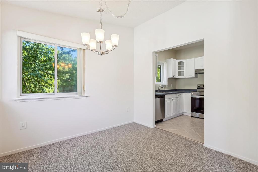 1963 VILLARIDGE DRIVE B 1963B