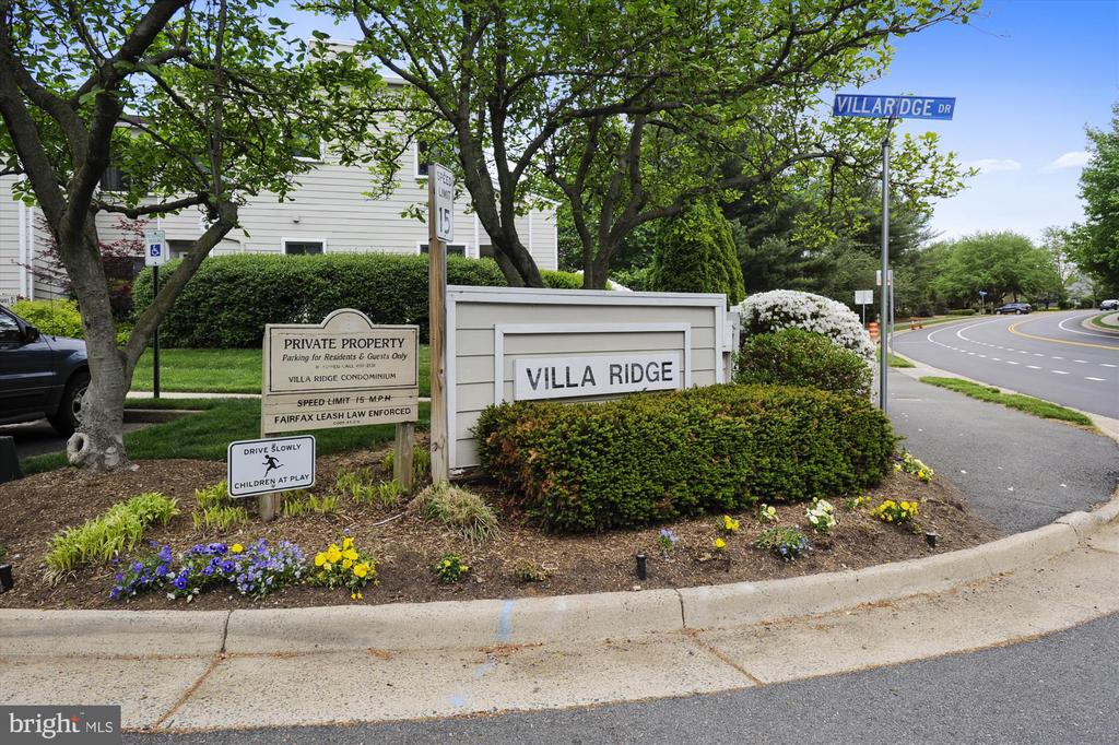 1963 VILLARIDGE DRIVE B 1963B
