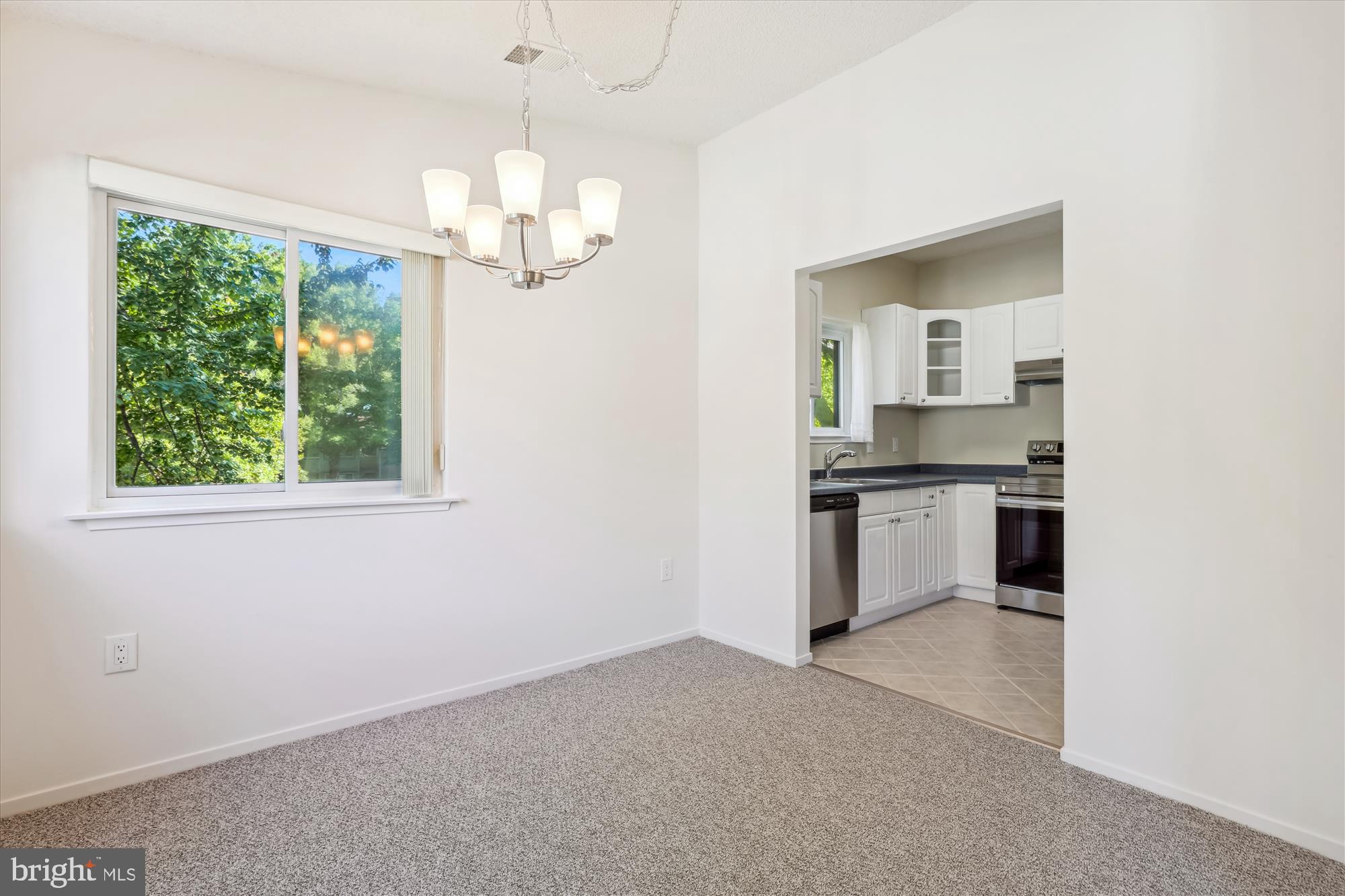 1963 VILLARIDGE DRIVE B 1963B