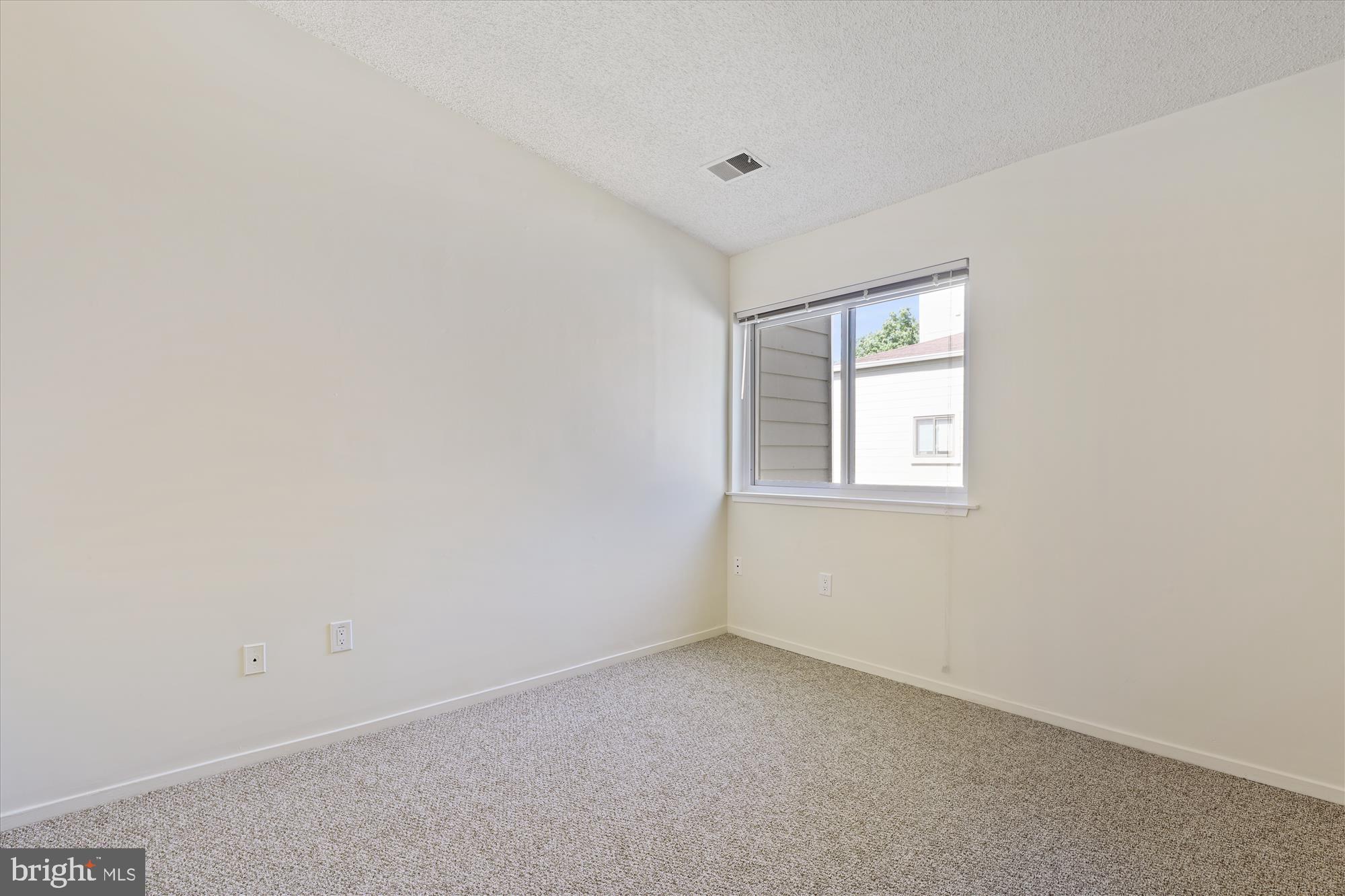 1963 VILLARIDGE DRIVE B 1963B