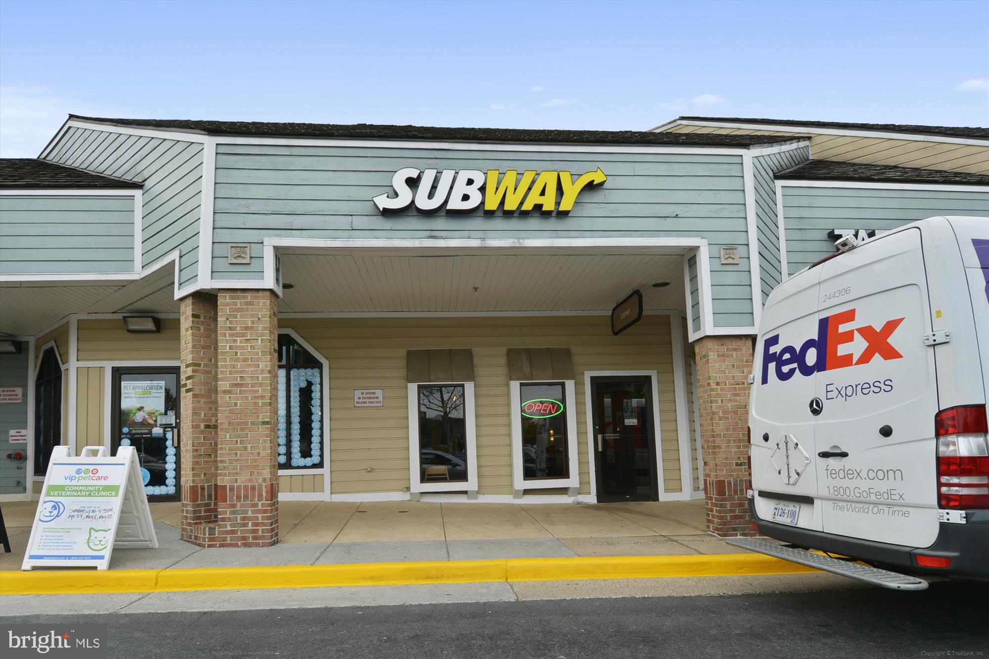 1963 VILLARIDGE DRIVE B 1963B