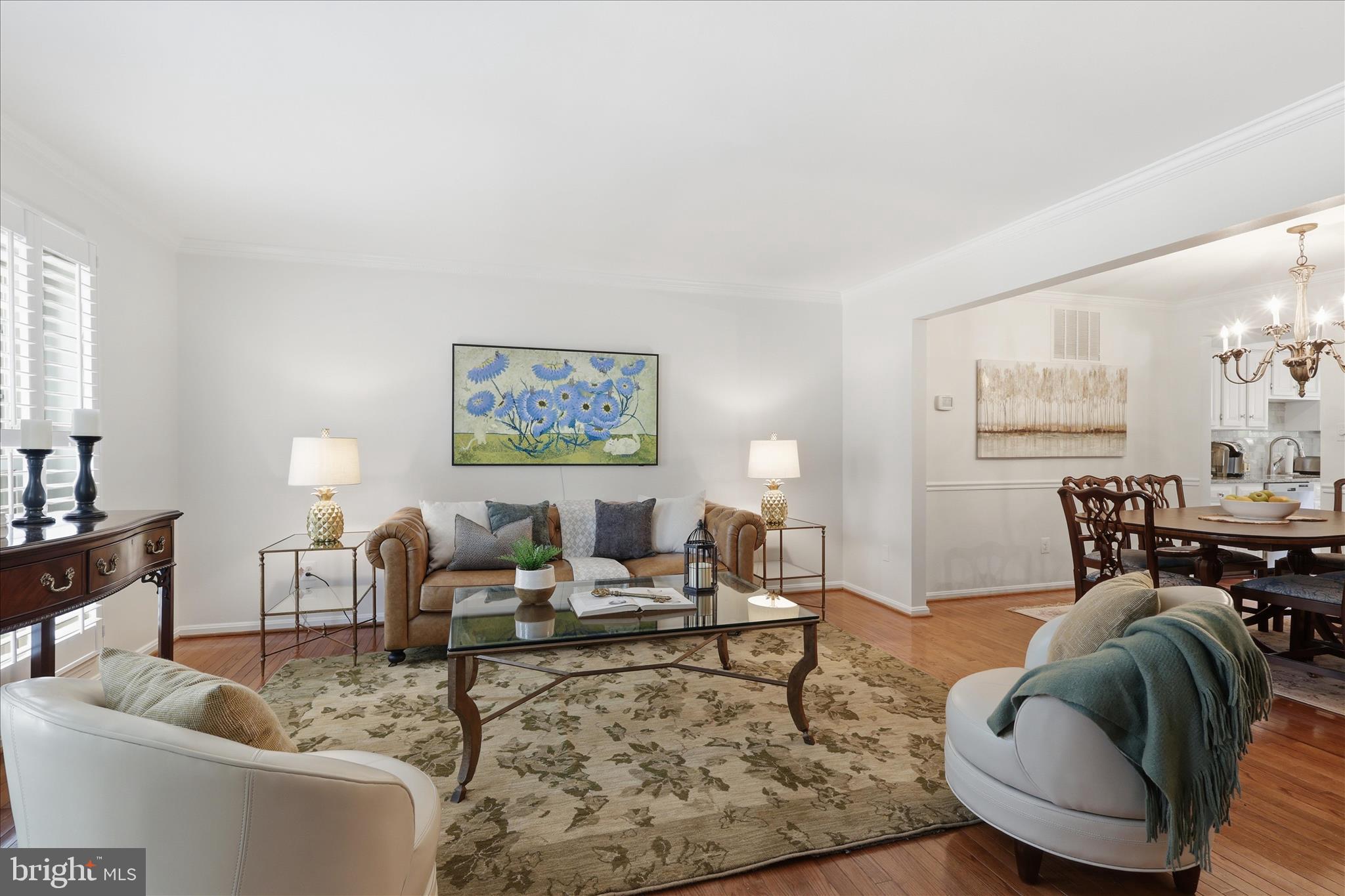 2184 POND VIEW COURT