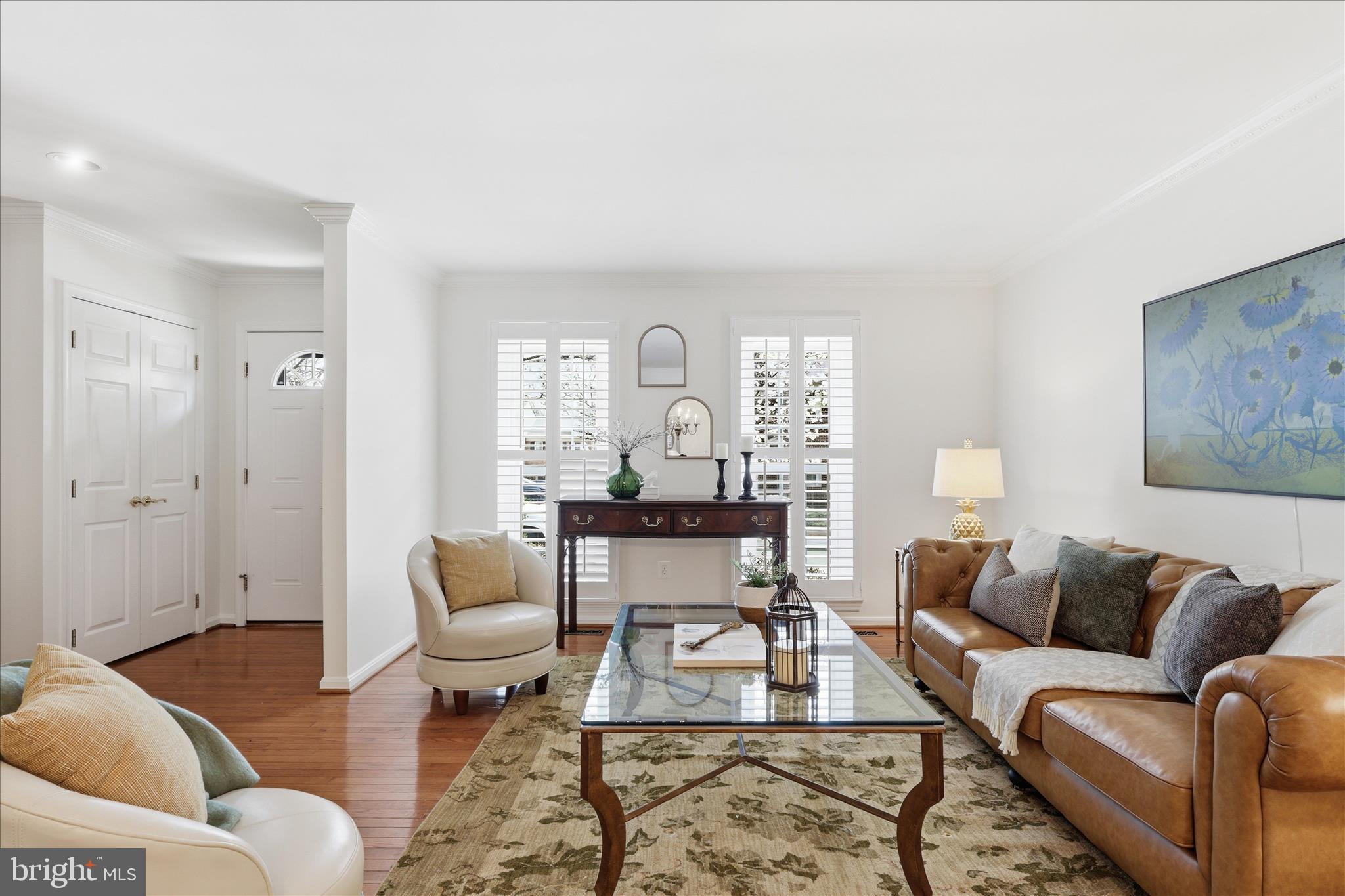 2184 POND VIEW COURT