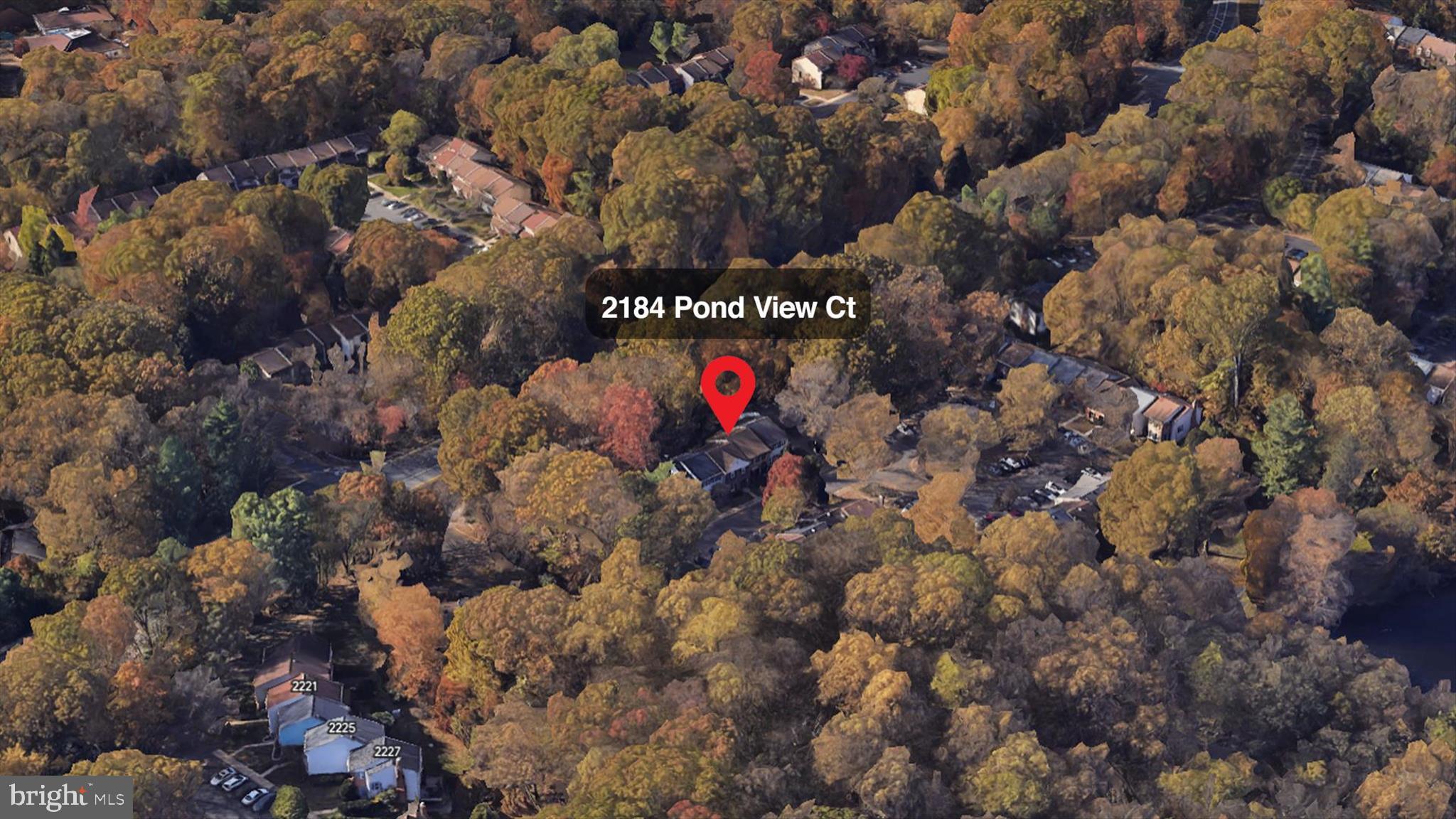 2184 POND VIEW COURT
