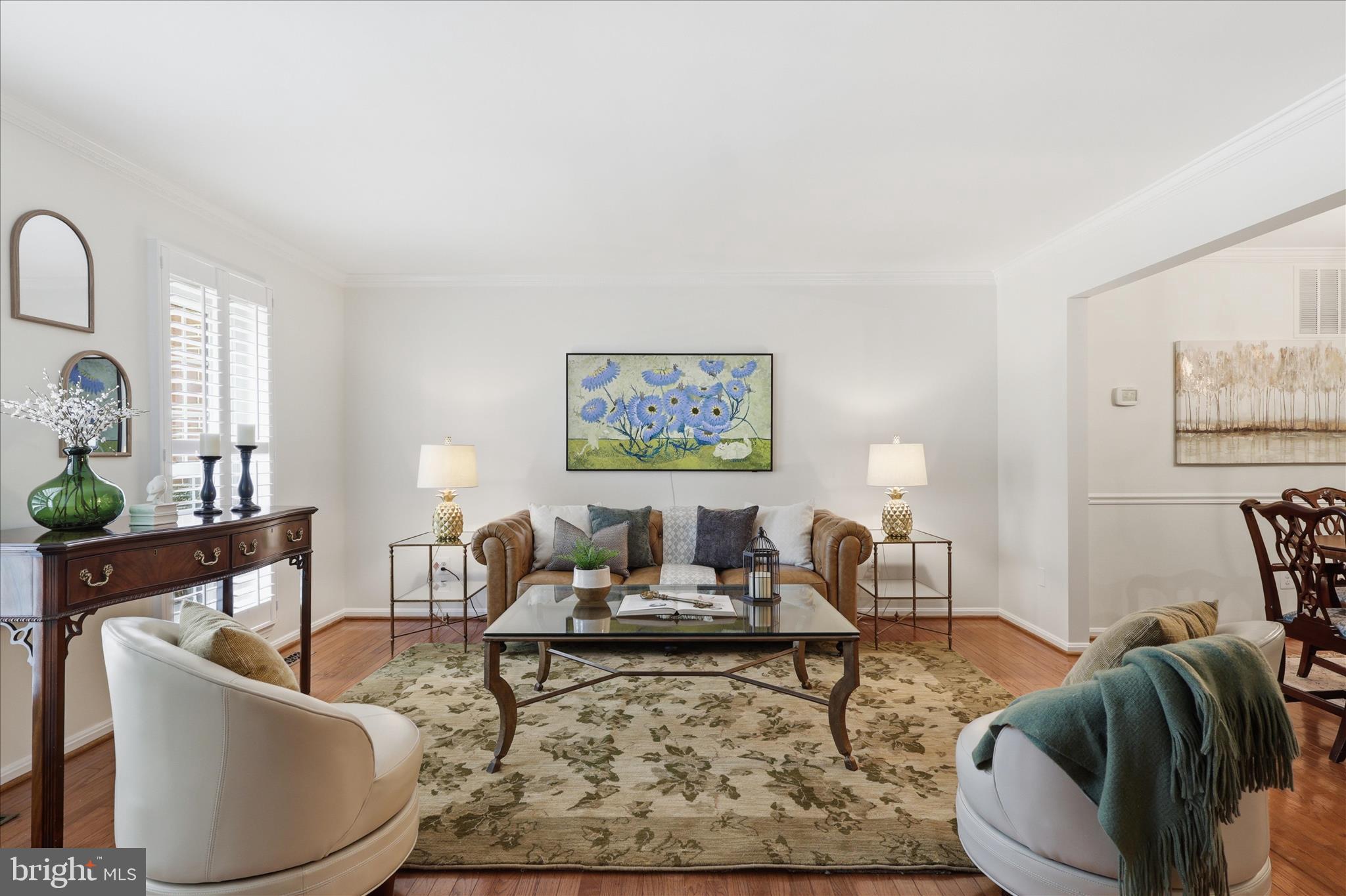 2184 POND VIEW COURT