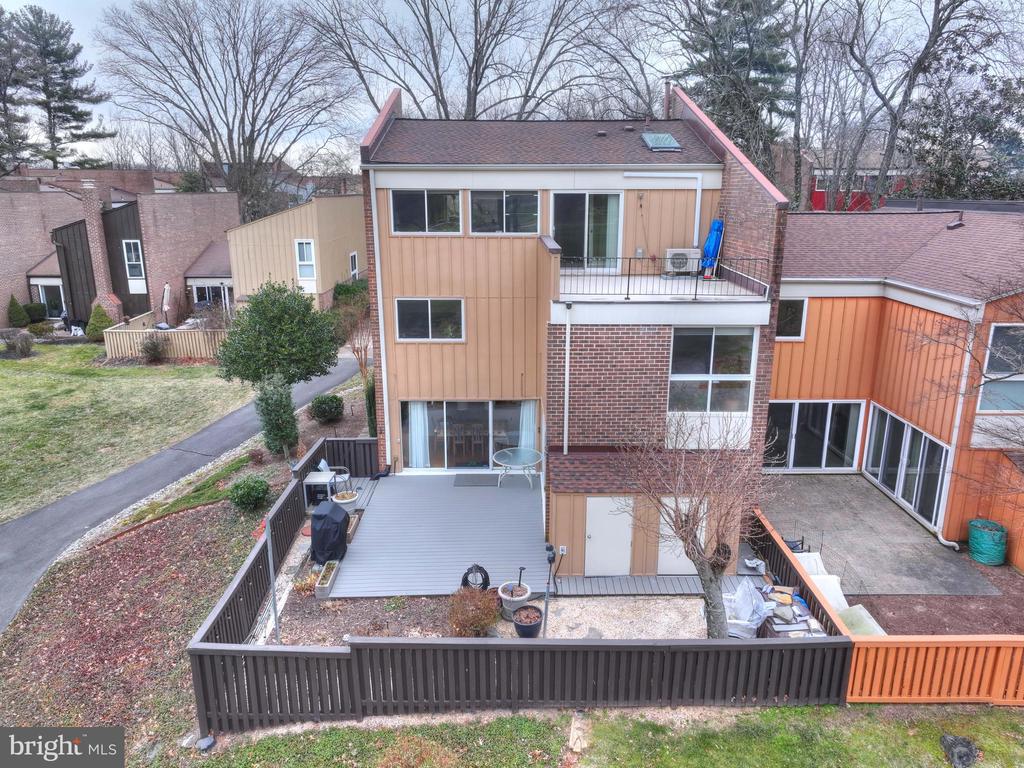 11460 LINKS DRIVE