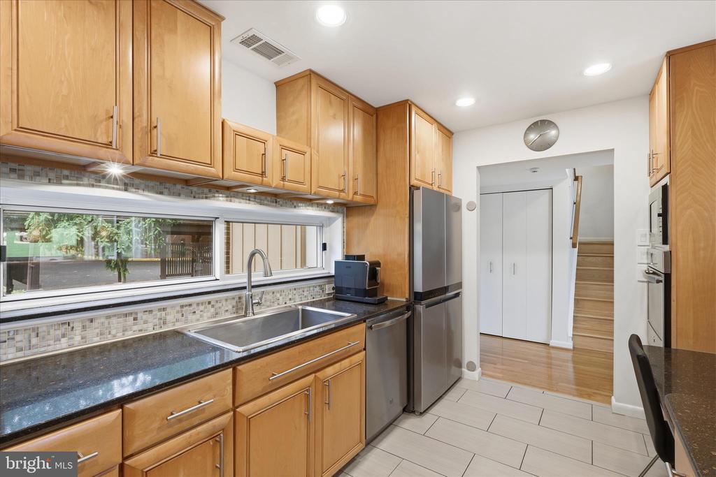 11460 LINKS DRIVE