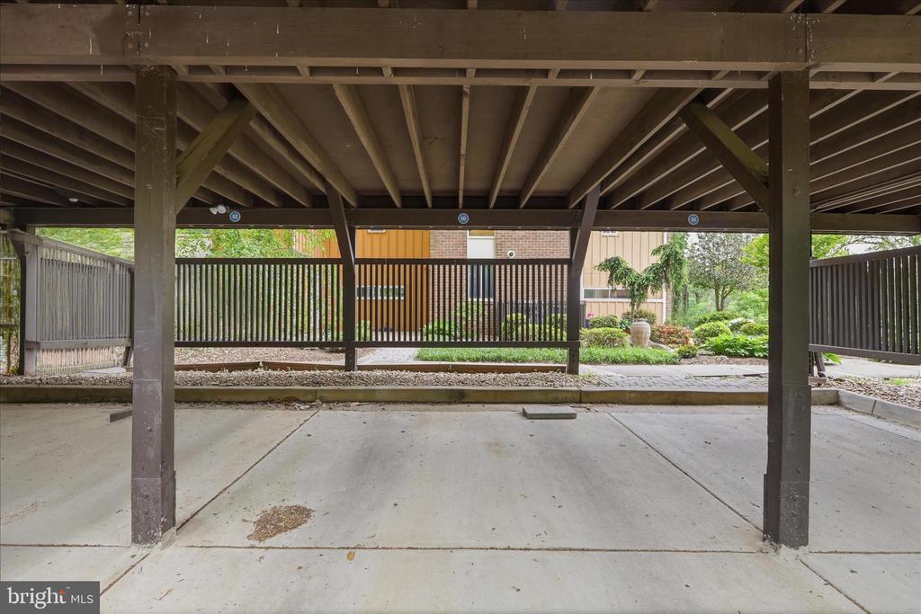 11460 LINKS DRIVE