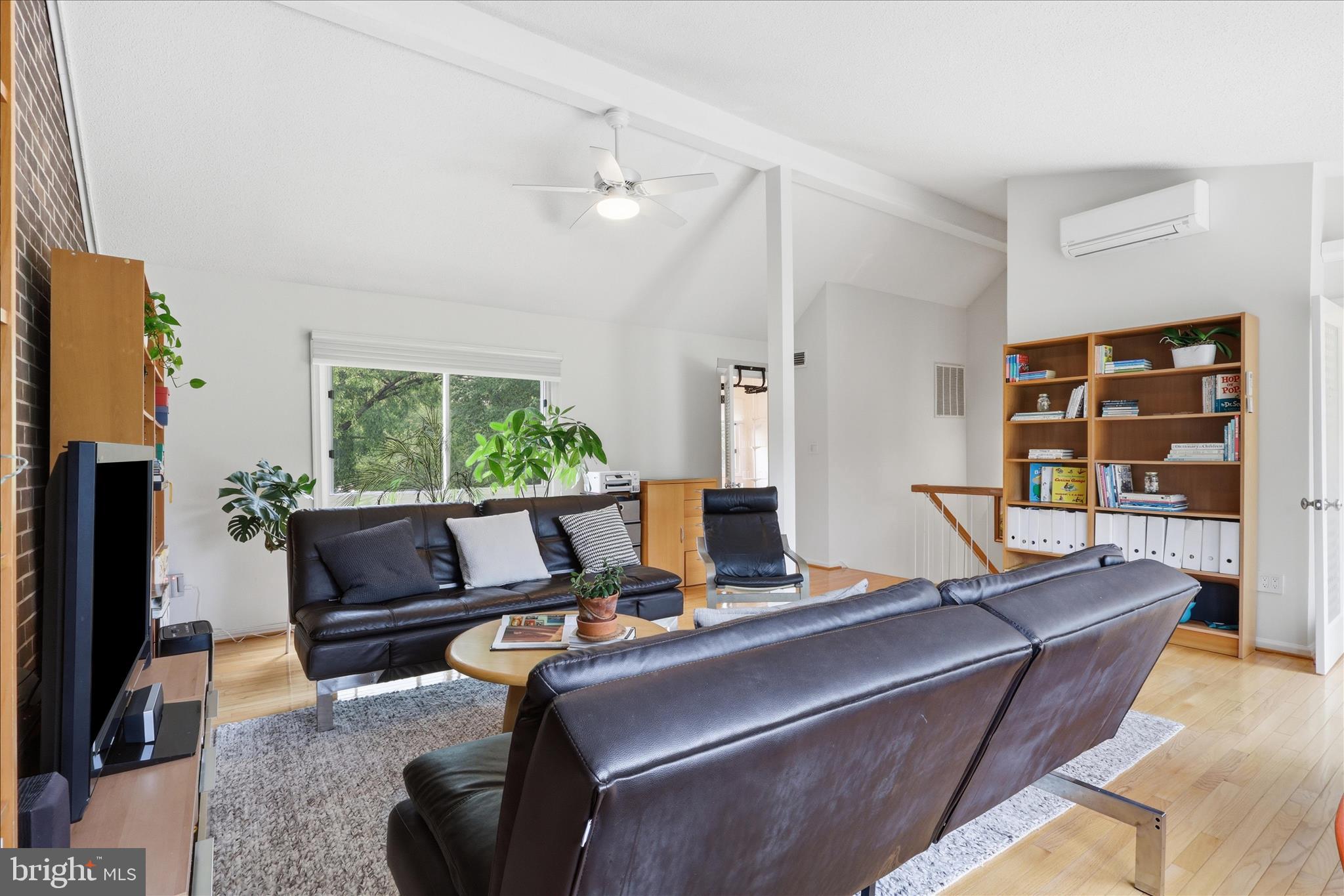 11460 LINKS DRIVE