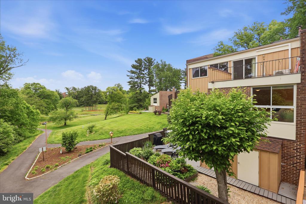 11460 LINKS DRIVE