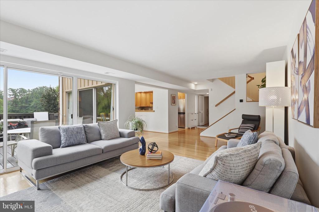 11460 LINKS DRIVE