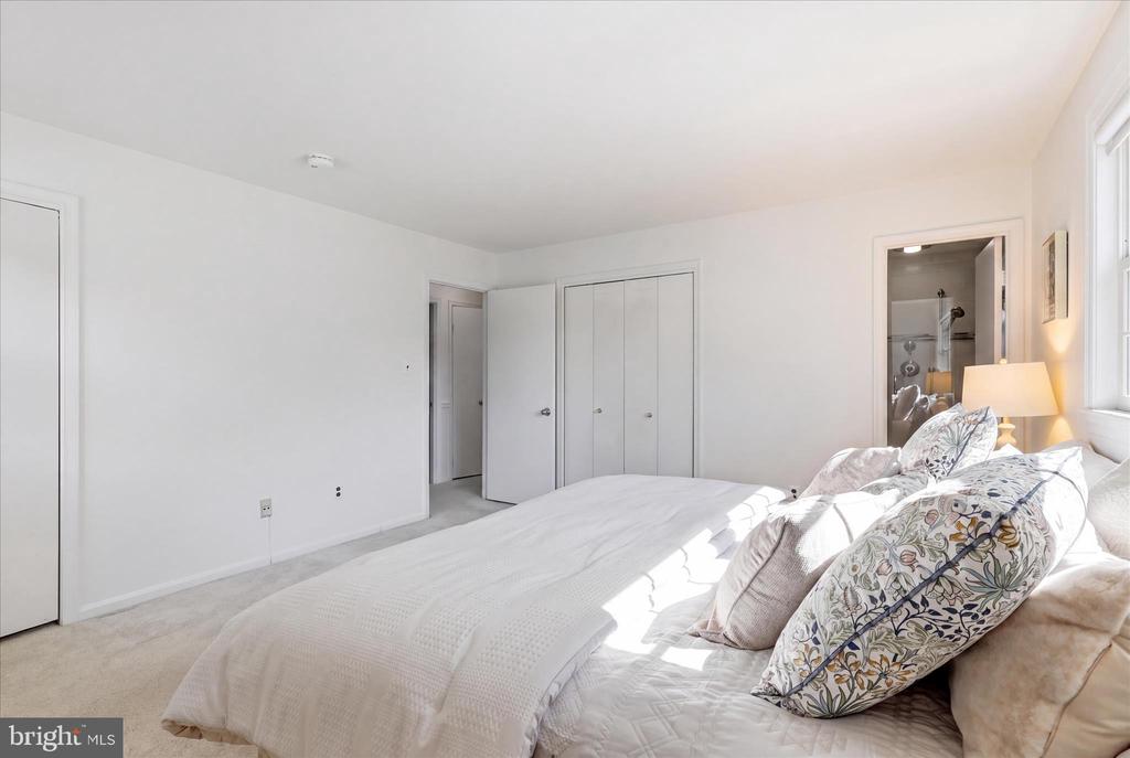 4701 RED FOX DRIVE
