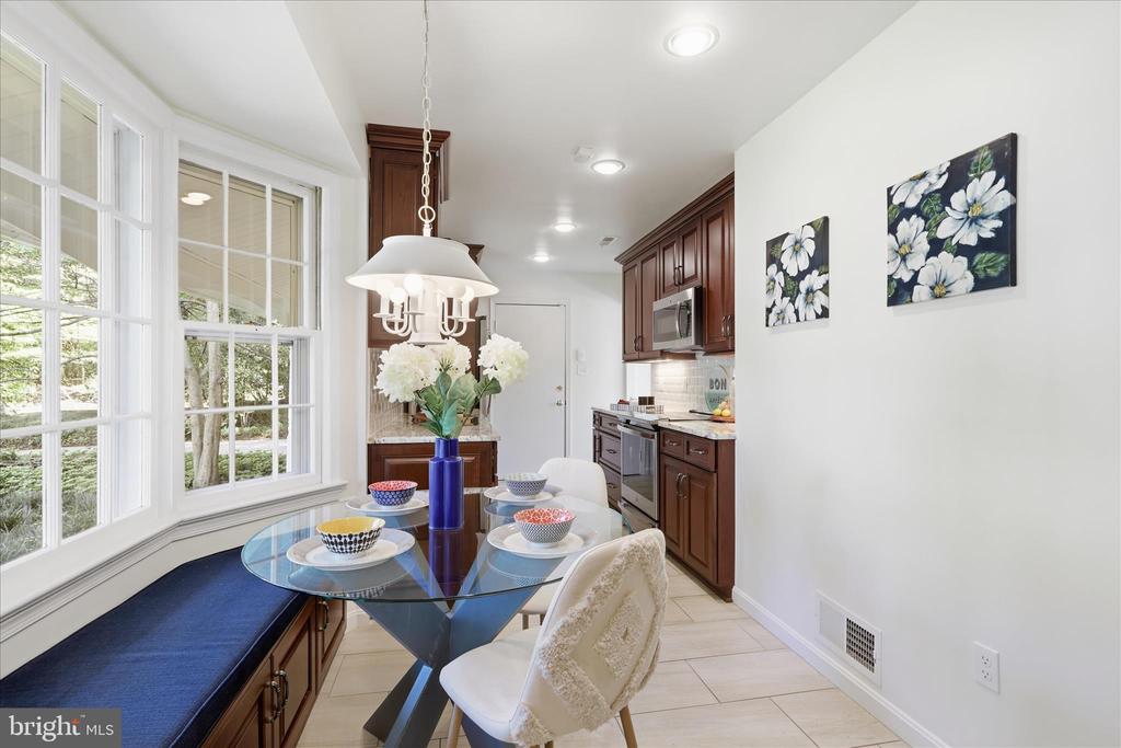 4701 RED FOX DRIVE