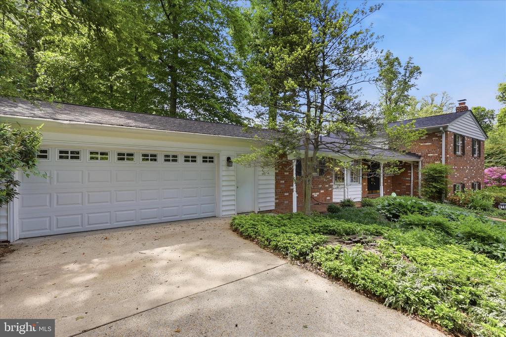 4701 RED FOX DRIVE
