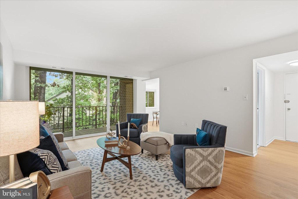 1540 NORTHGATE SQUARE 21B