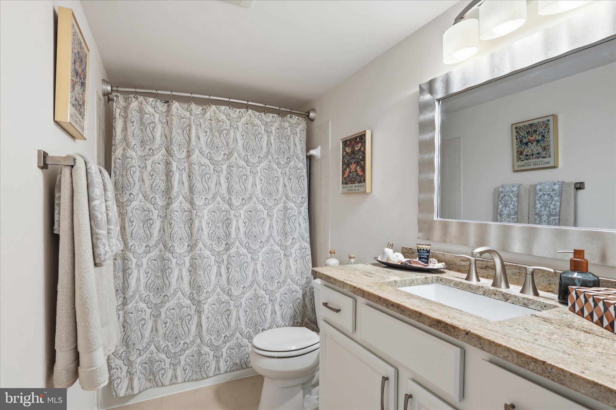 1540 NORTHGATE SQUARE 21B