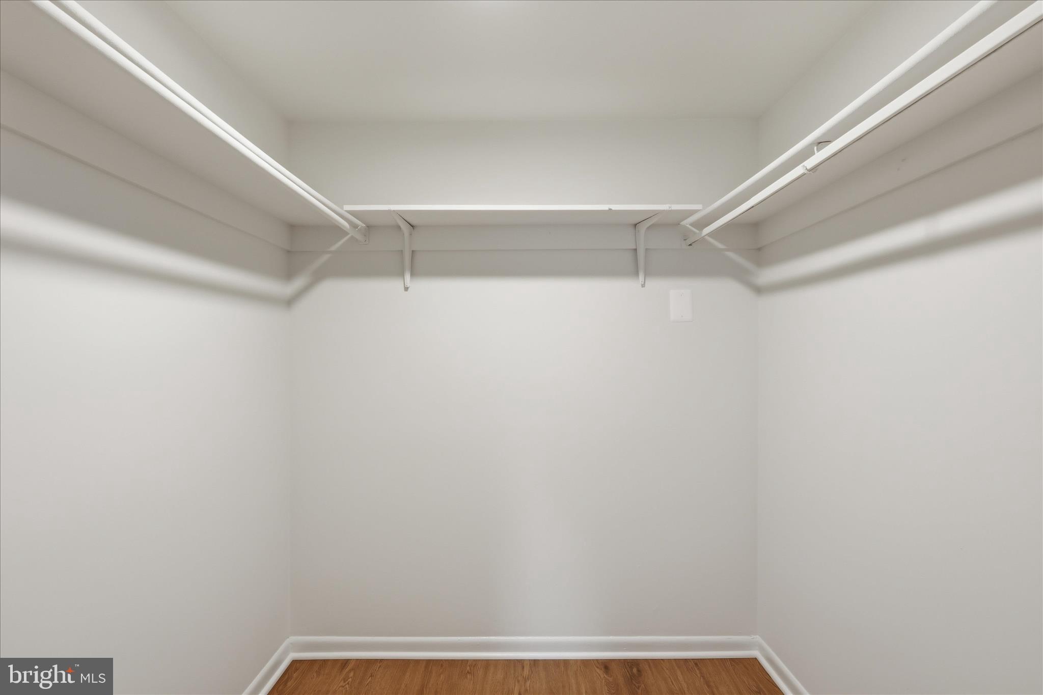 1540 NORTHGATE SQUARE 21B