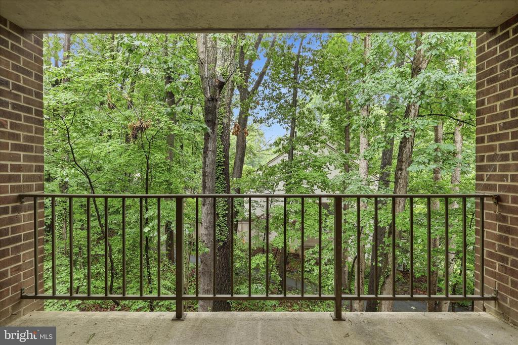 1540 NORTHGATE SQUARE 21B