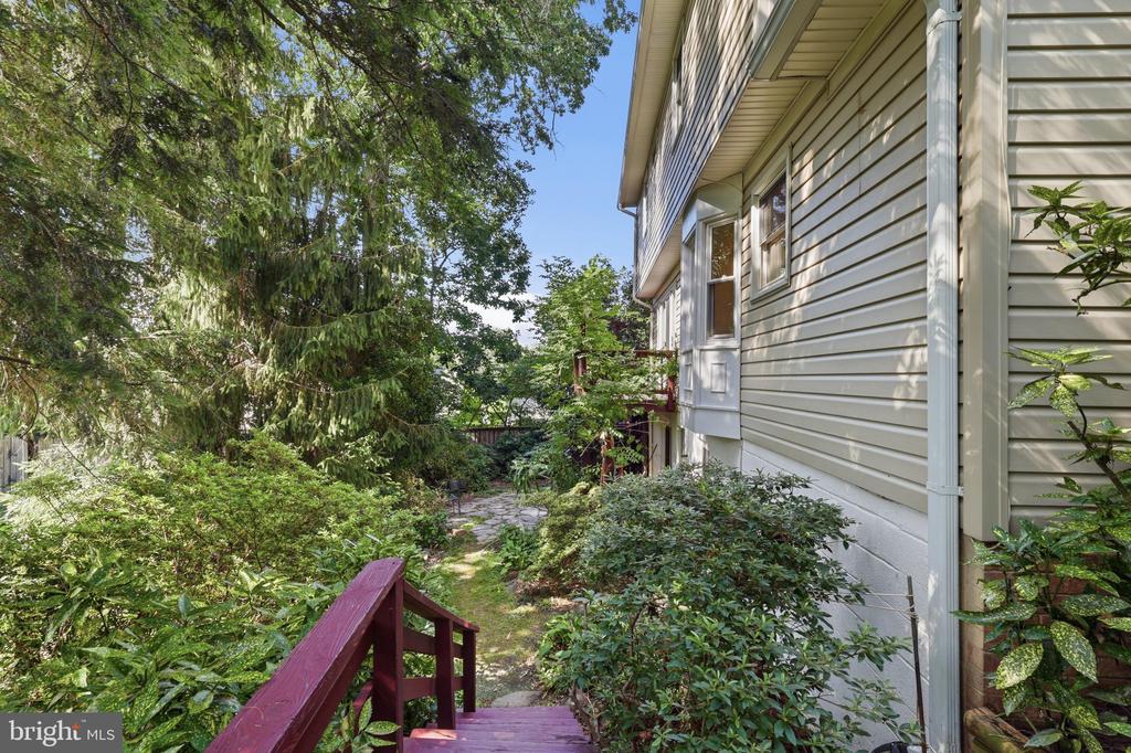 12024 CHEVIOT DRIVE