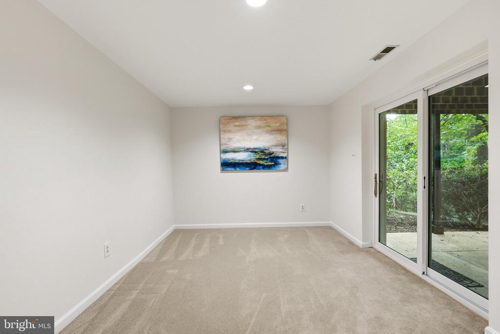 10811 MIDSUMMER DRIVE