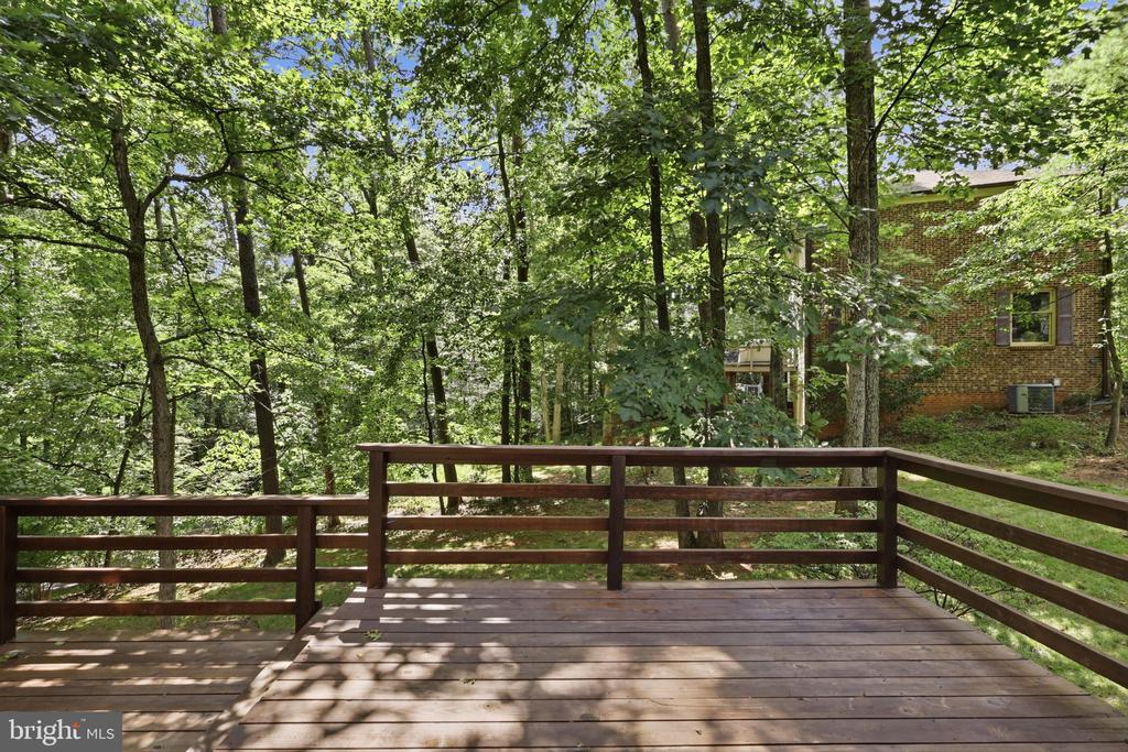 10811 MIDSUMMER DRIVE