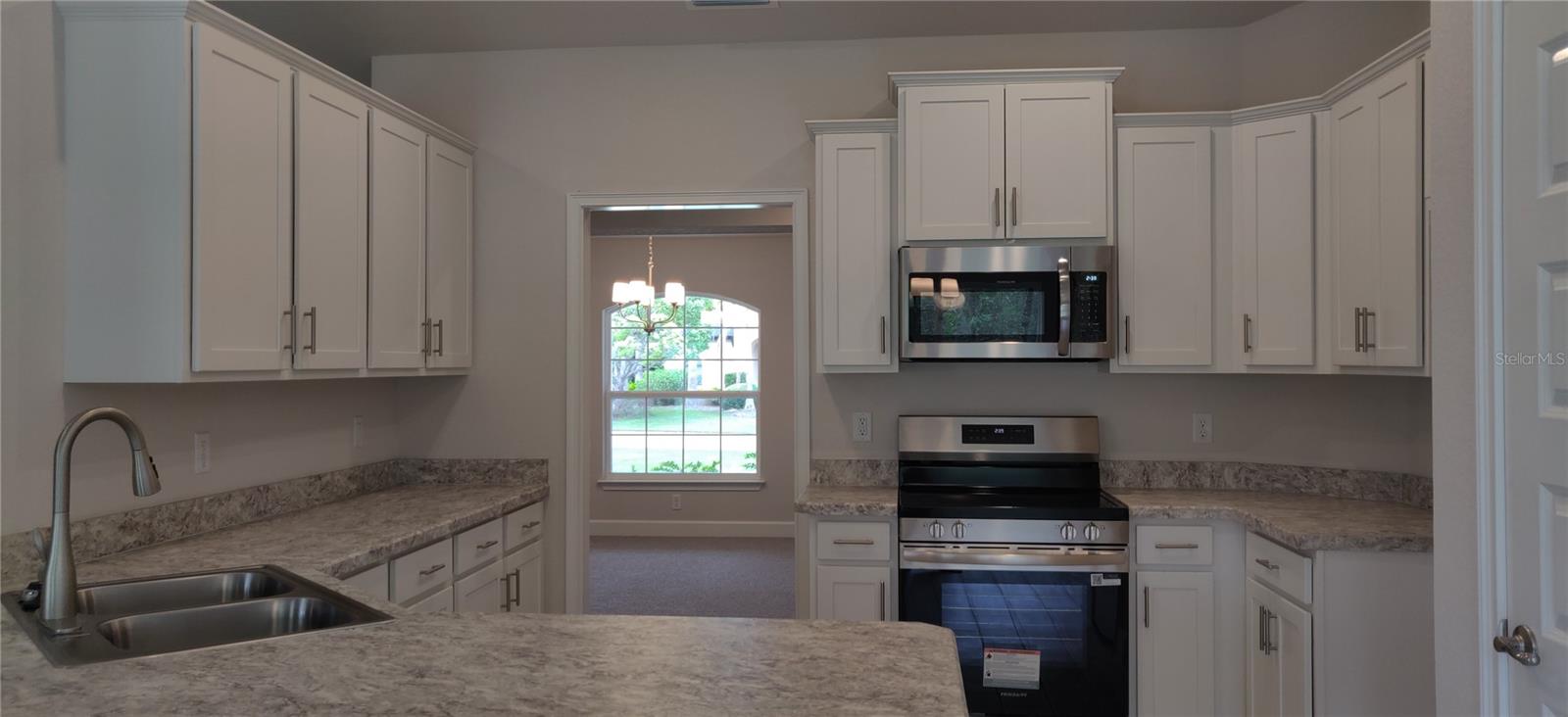 2 FOXGLOVE CT